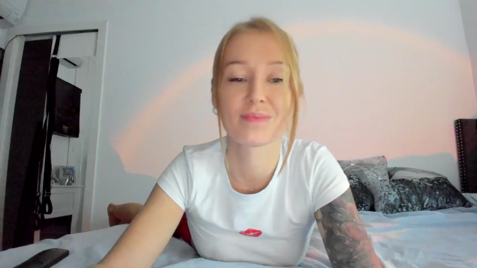 Gallery image thumbnail from AAA_Yas's myfreecams stream on, 11/17/2024, 21:30 image 9 of 20