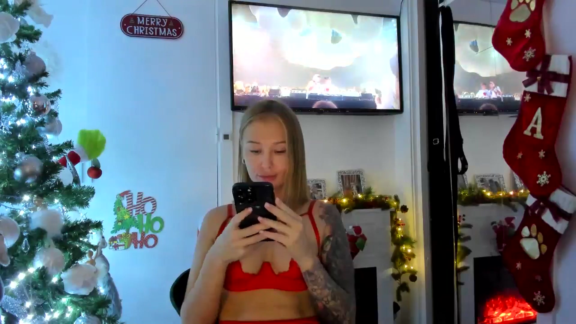 Gallery image thumbnail from AAA_Yas's myfreecams stream on, 11/23/2024, 22:03 image 15 of 20