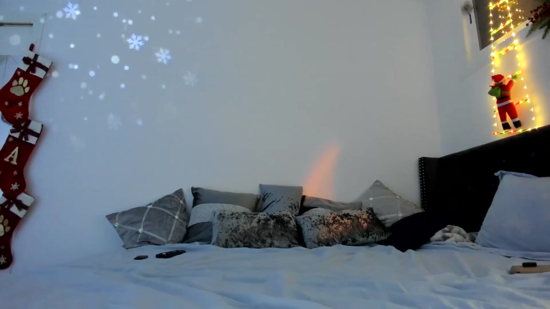 Gallery image thumbnail from AAA_Yas's myfreecams stream on, 11/24/2024, 20:56 image 12 of 20