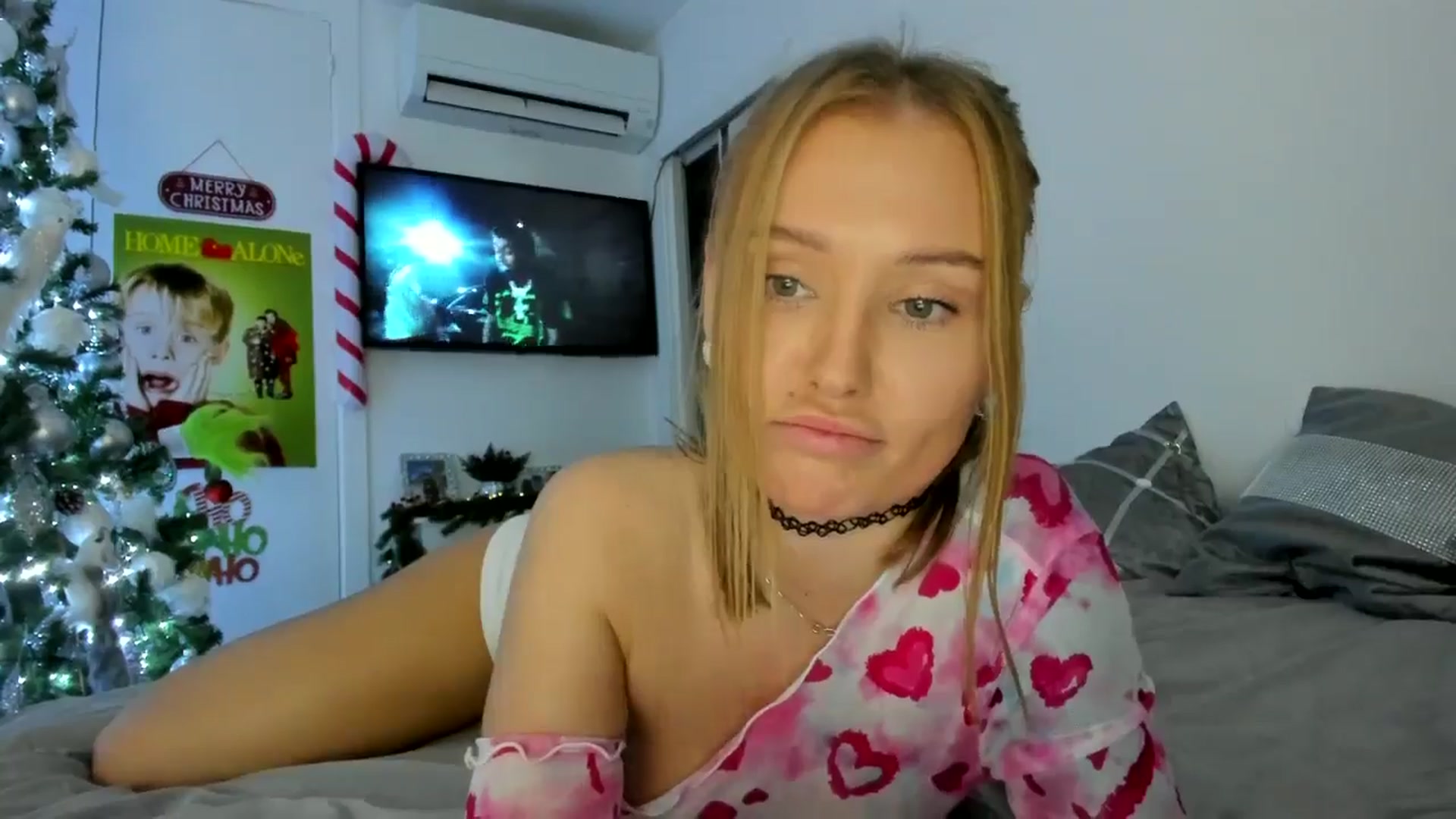 Gallery image thumbnail from AAA_Yas's myfreecams stream on, 12/26/2024, 22:53 image 8 of 20