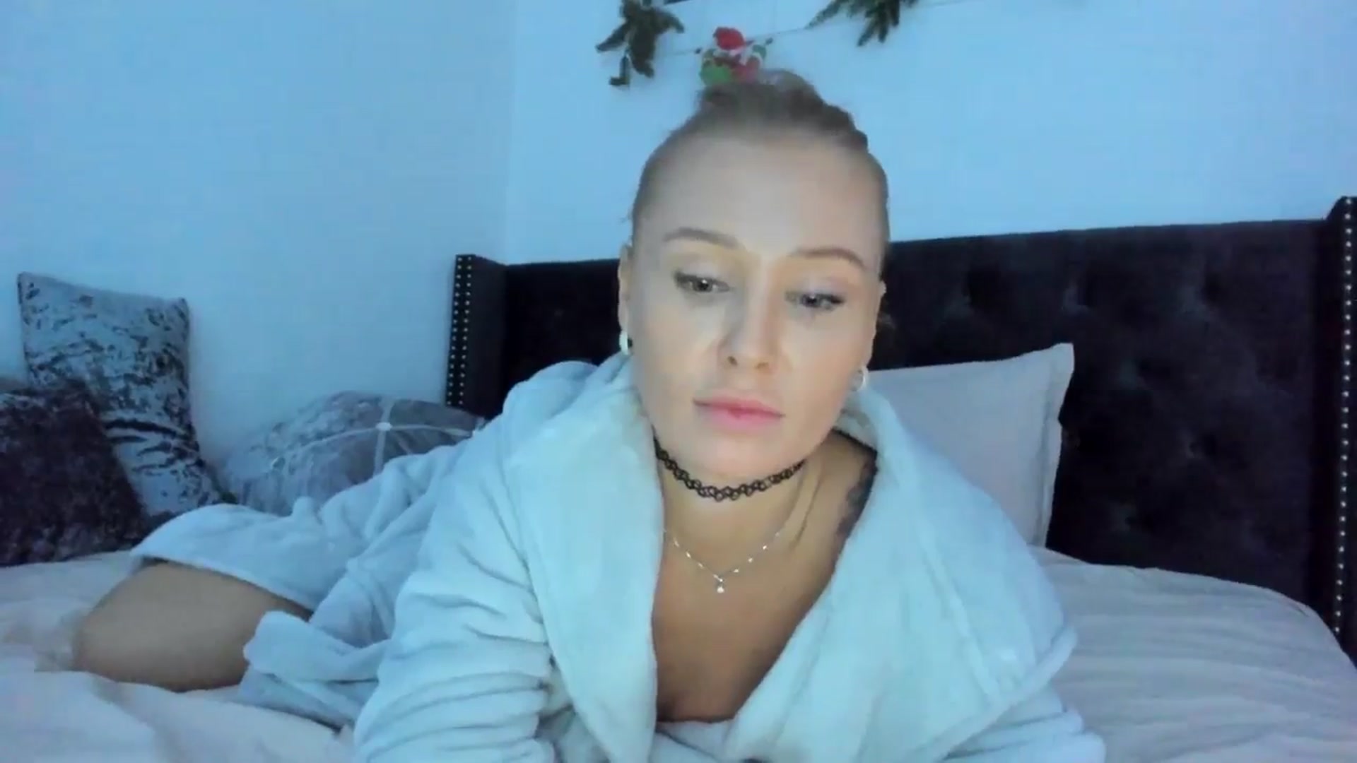 Gallery image thumbnail from AAA_Yas's myfreecams stream on, 12/28/2024, 22:56 image 18 of 20