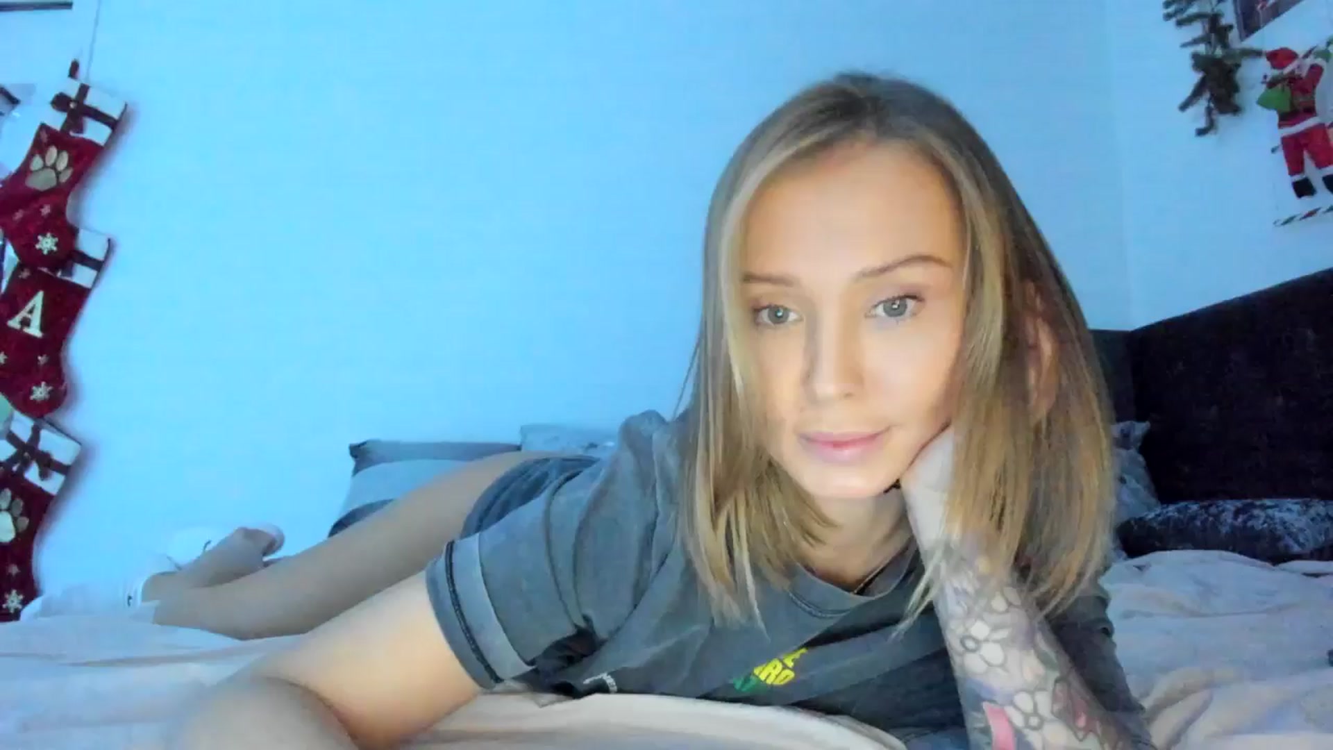 Gallery image thumbnail from AAA_Yas's myfreecams stream on, 12/29/2024, 19:08 image 14 of 20