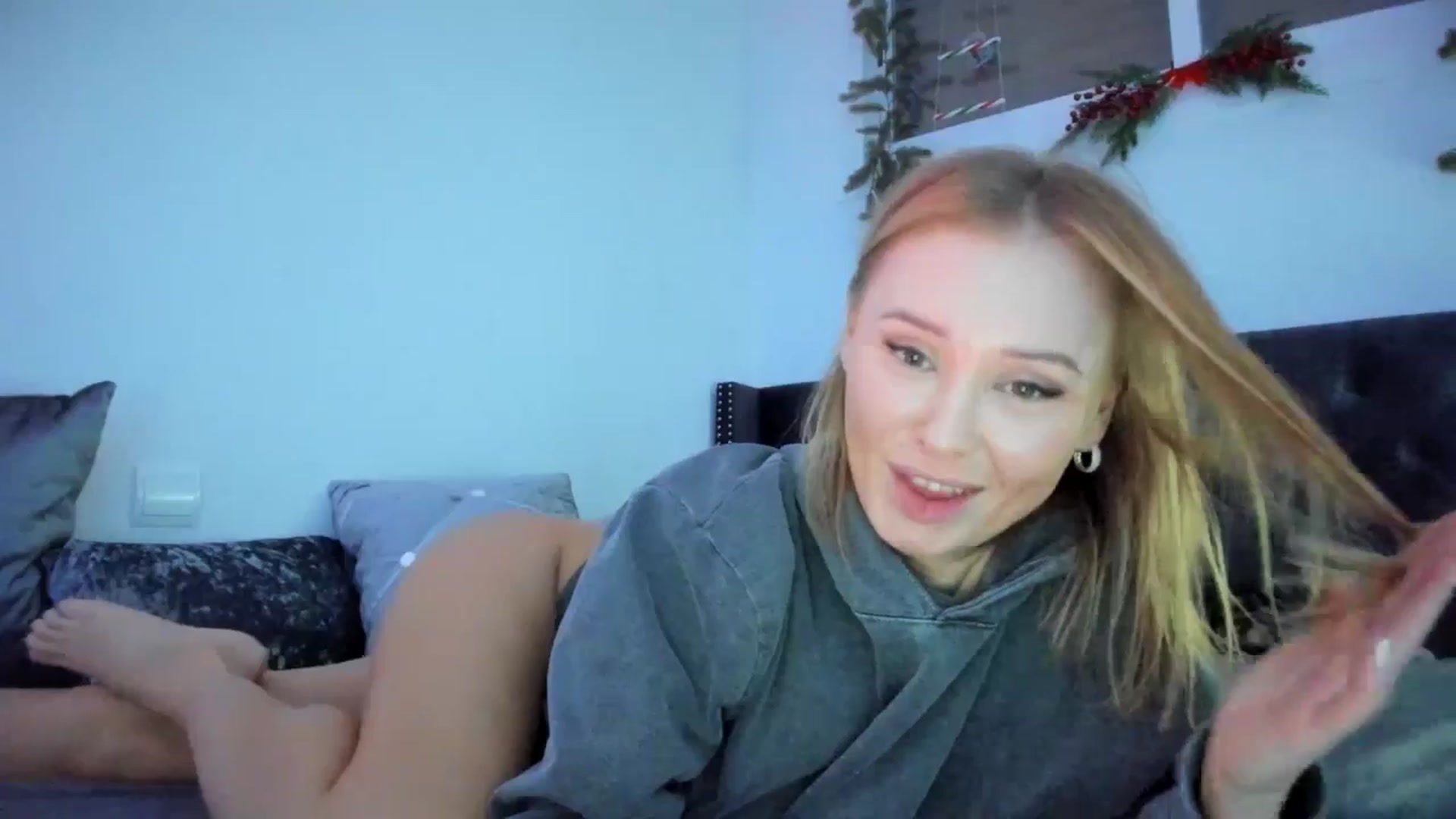 Gallery image thumbnail from AAA_Yas's myfreecams stream on, 01/12/2025, 24:00 image 3 of 20