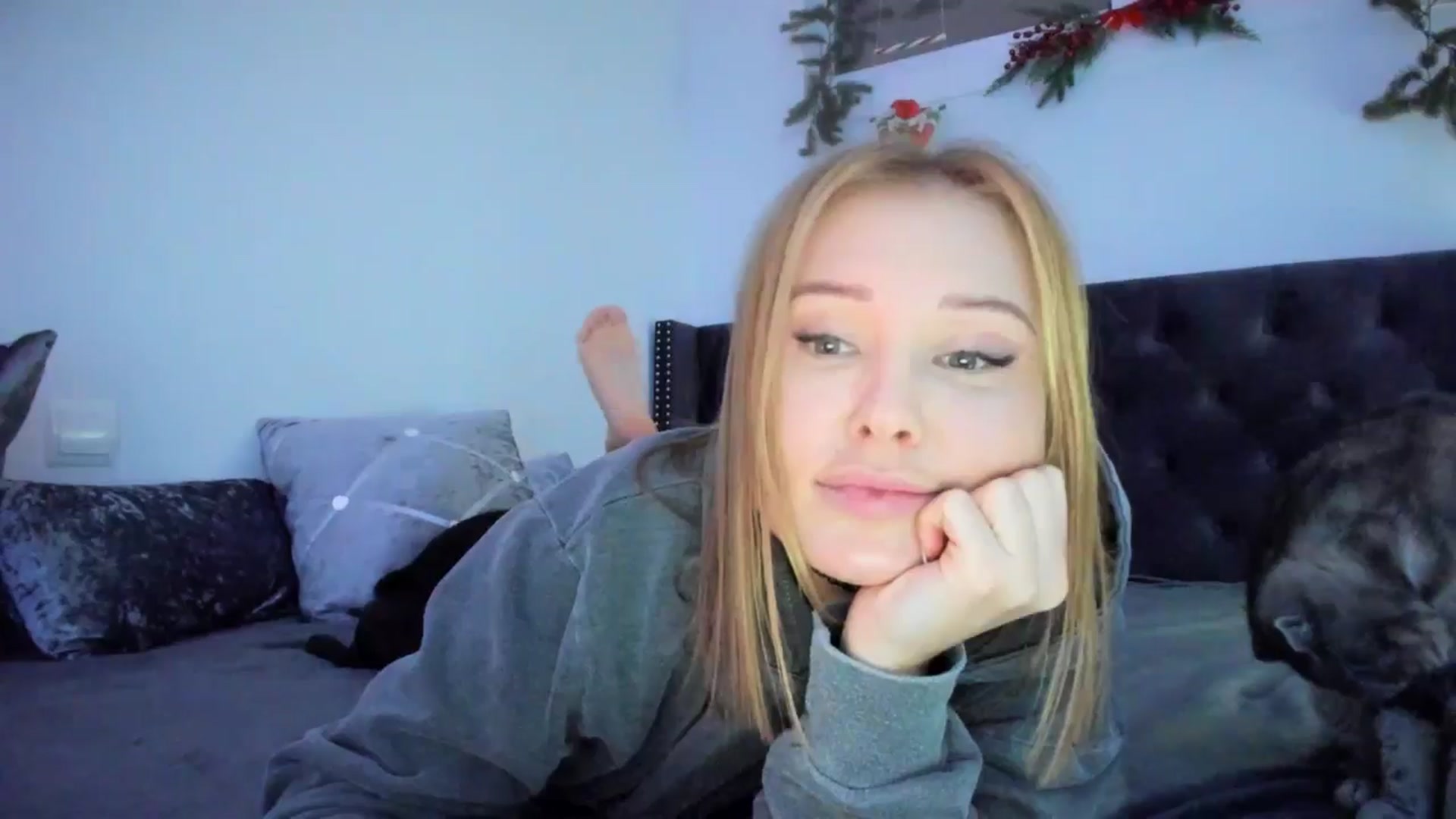 Gallery image thumbnail from AAA_Yas's myfreecams stream on, 01/12/2025, 24:00 image 6 of 20