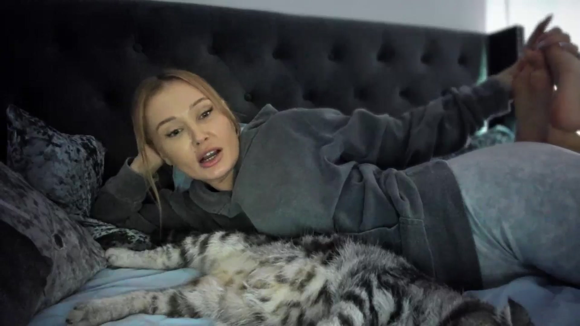 Gallery image thumbnail from AAA_Yas's myfreecams stream on, 01/18/2025, 23:18 image 14 of 20