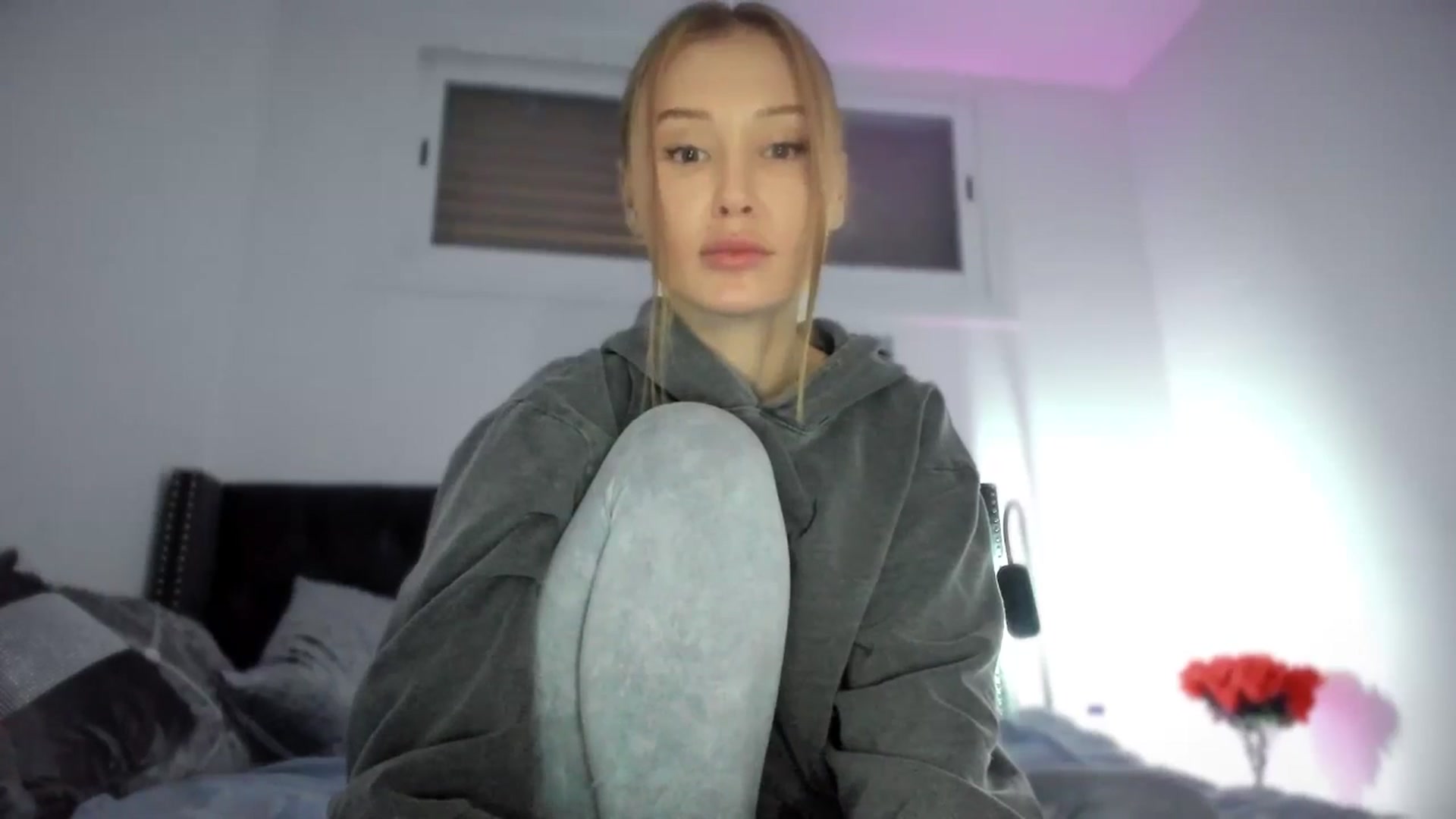 Gallery image thumbnail from AAA_Yas's myfreecams stream on, 01/18/2025, 23:18 image 3 of 20