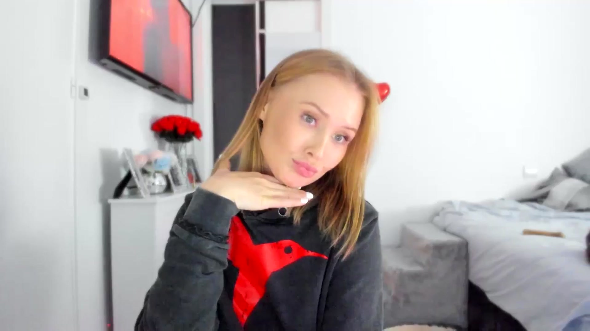 Gallery image thumbnail from AAA_Yas's myfreecams stream on, 01/29/2025, 23:23 image 6 of 20