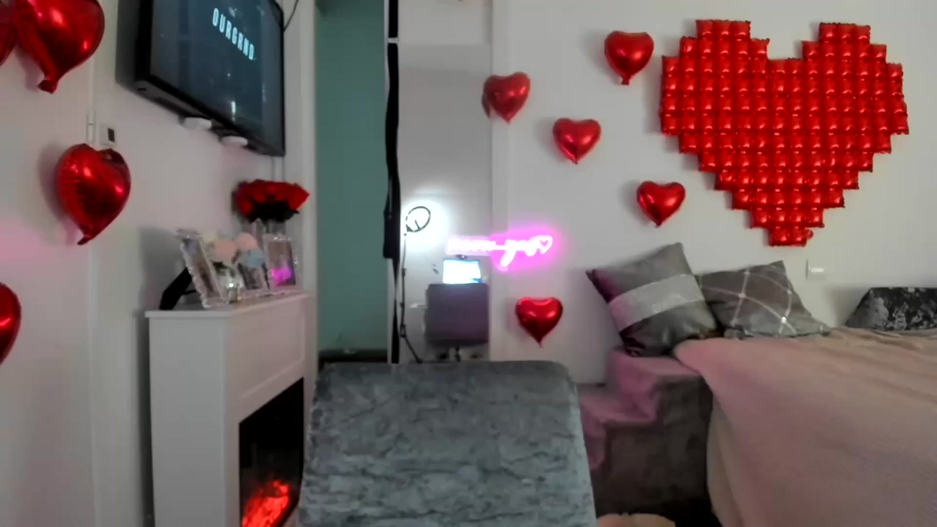 Gallery image thumbnail from AAA_Yas's myfreecams stream on, 02/14/2025, 23:42 image 17 of 20