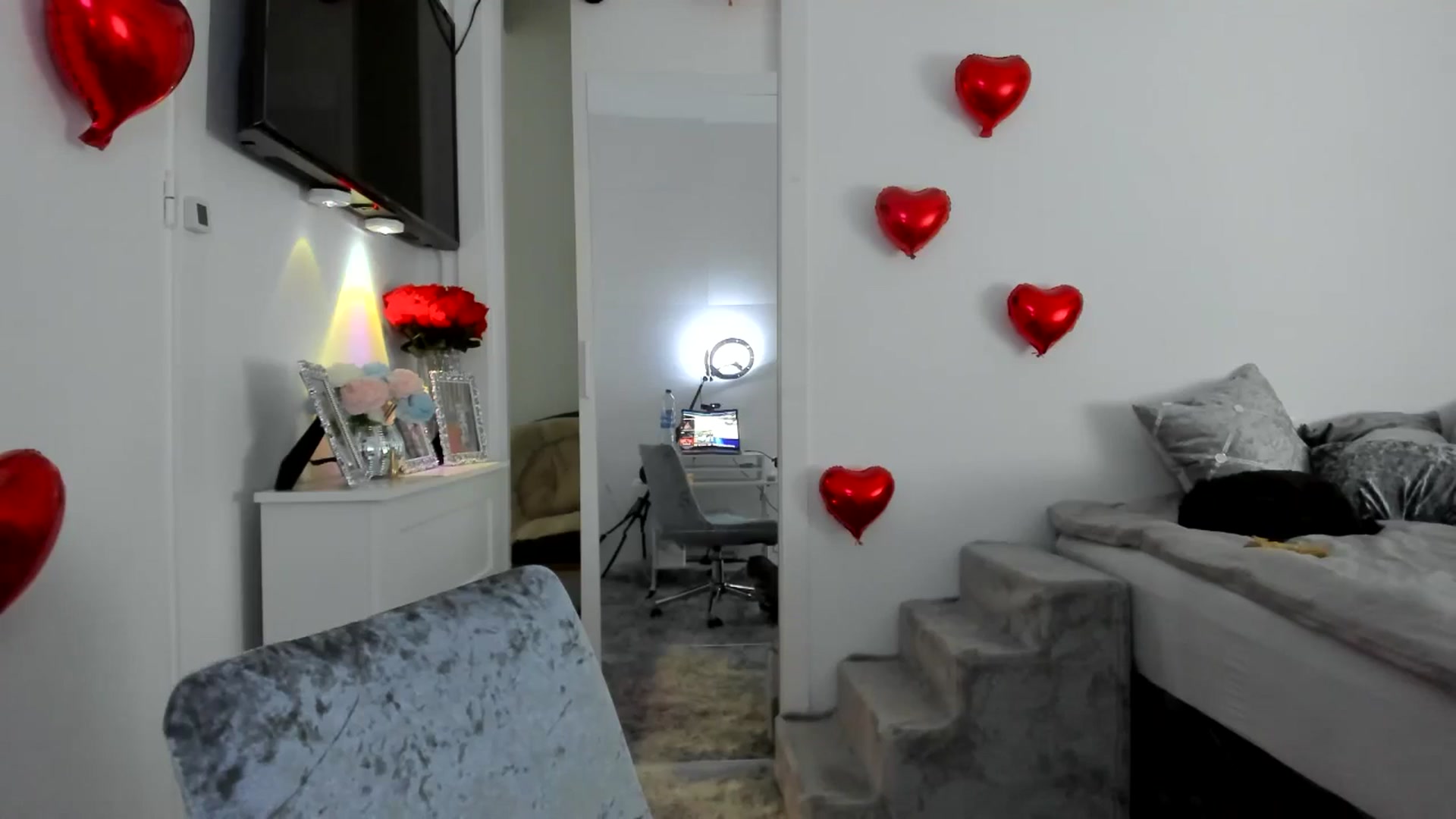 Gallery image thumbnail from AAA_Yas's myfreecams stream on, 02/23/2025, 22:01 image 6 of 20