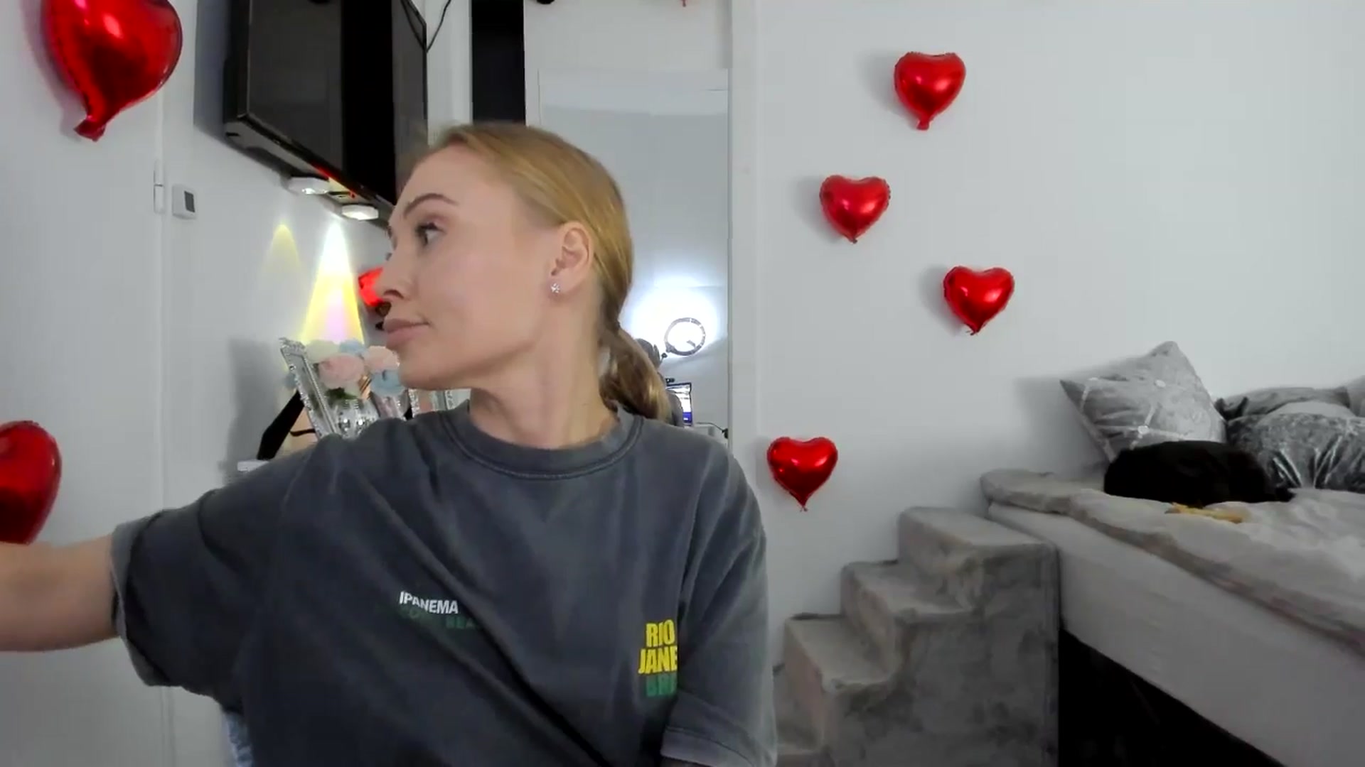 Gallery image thumbnail from AAA_Yas's myfreecams stream on, 02/23/2025, 22:01 image 4 of 20