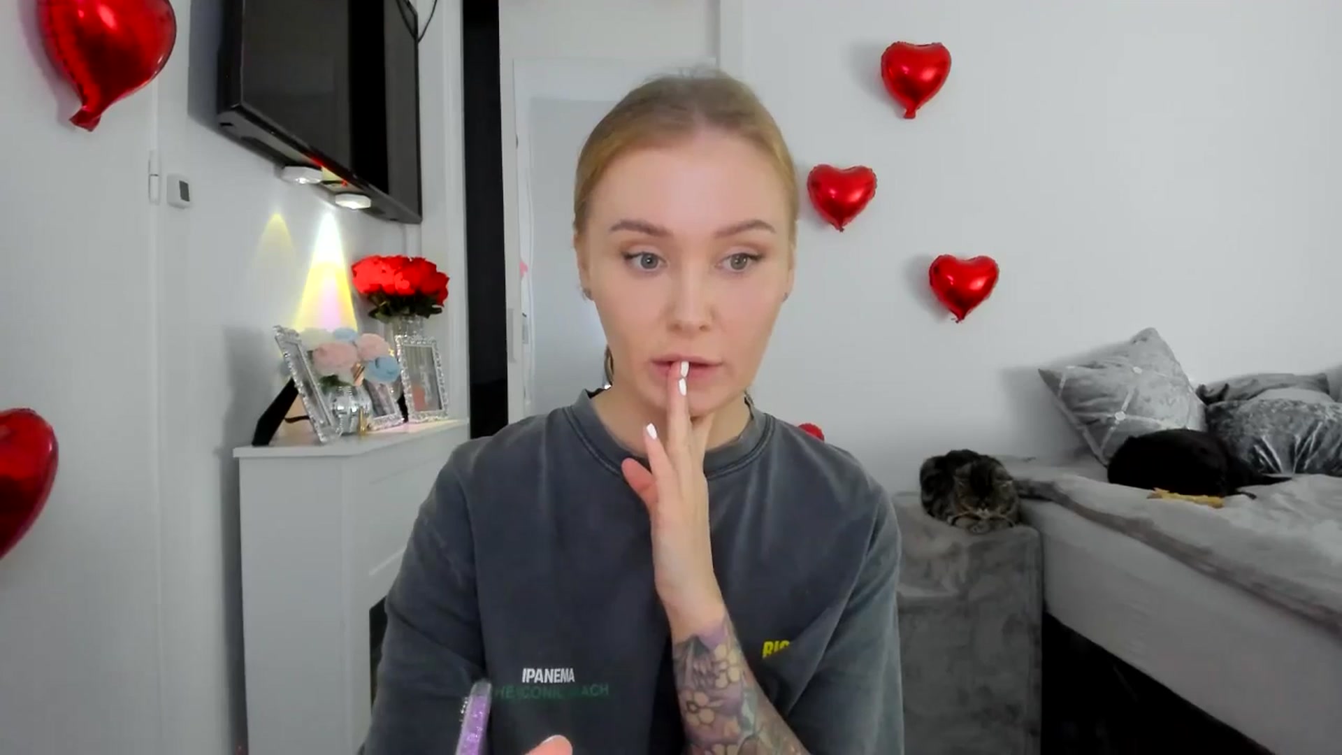 Gallery image thumbnail from AAA_Yas's myfreecams stream on, 02/23/2025, 22:01 image 17 of 20