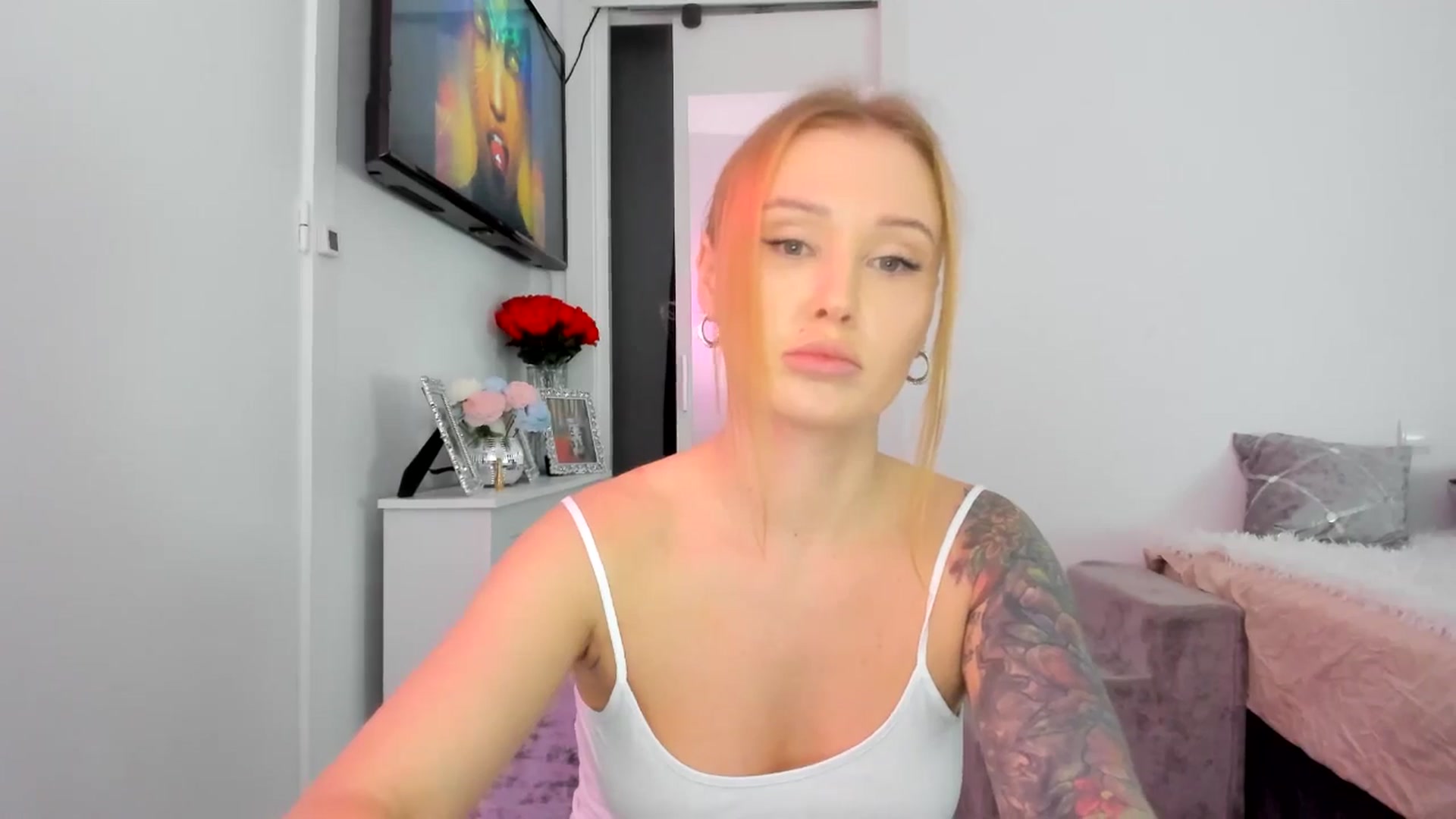 Gallery image thumbnail from AAA_Yas's myfreecams stream on, 03/08/2025, 19:19 image 4 of 20
