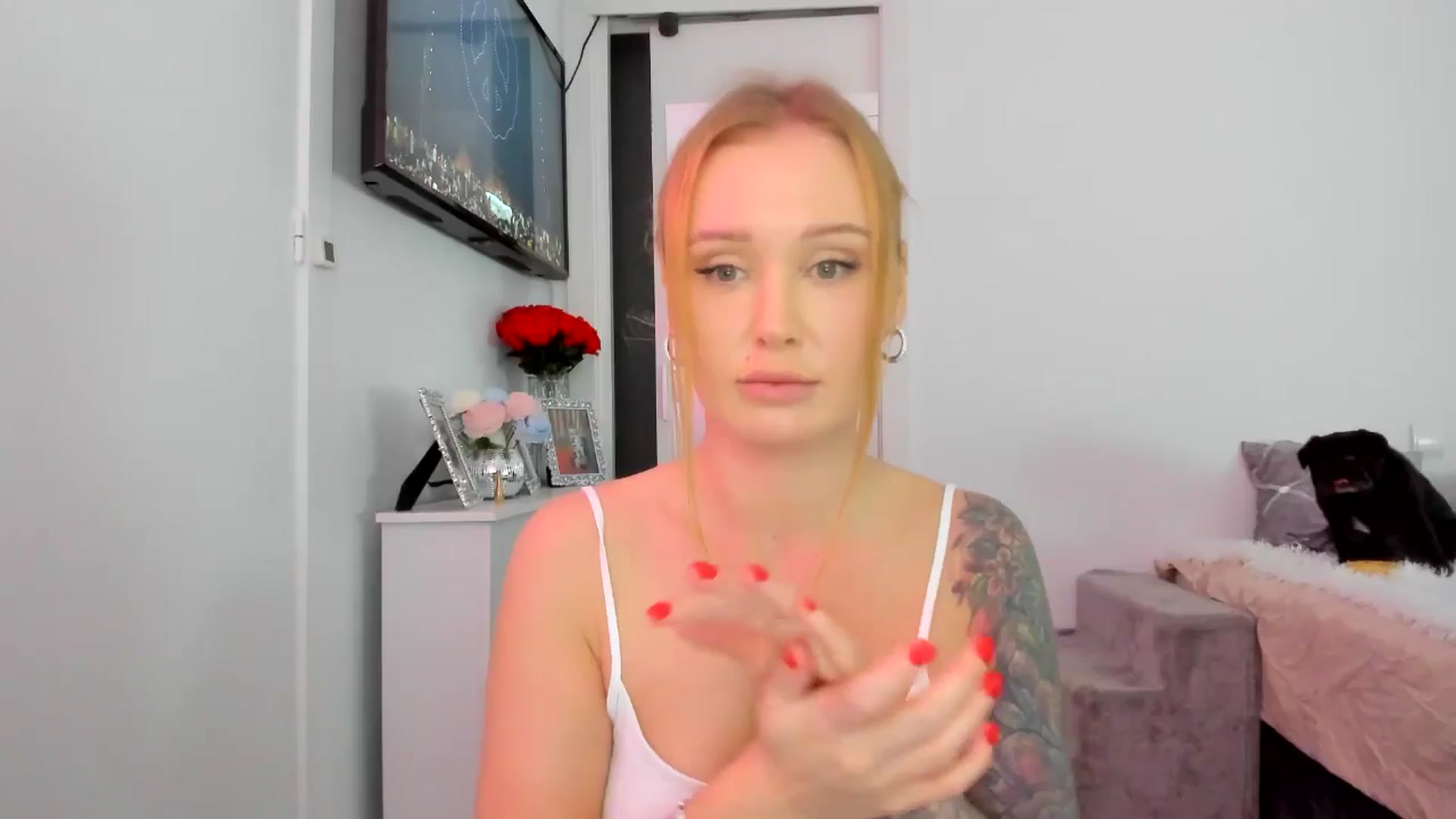 Gallery image thumbnail from AAA_Yas's myfreecams stream on, 03/08/2025, 19:19 image 17 of 20