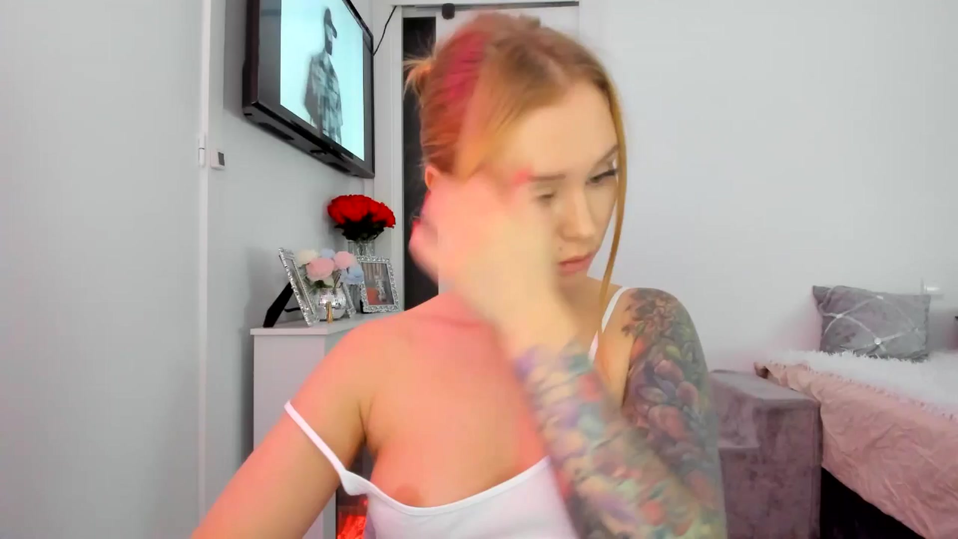 Gallery image thumbnail from AAA_Yas's myfreecams stream on, 03/08/2025, 19:19 image 7 of 20