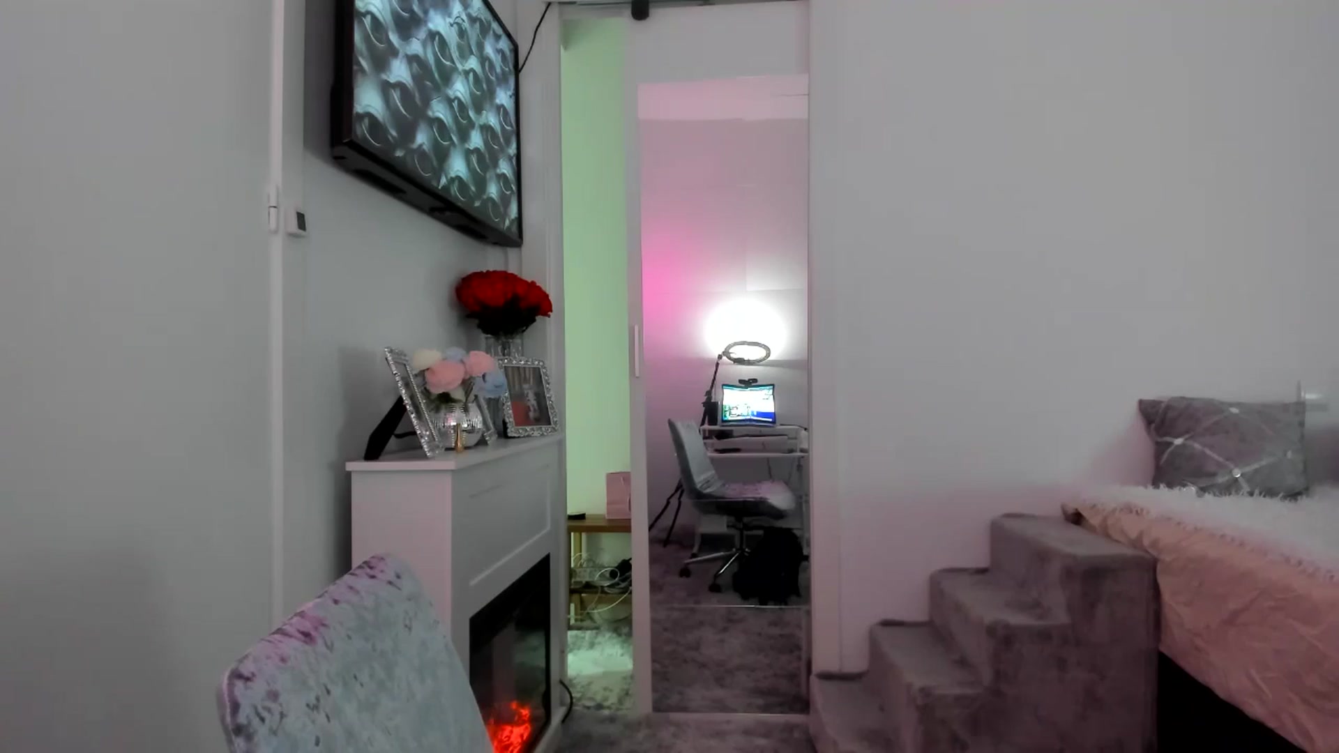 Gallery image thumbnail from AAA_Yas's myfreecams stream on, 03/08/2025, 19:19 image 14 of 20