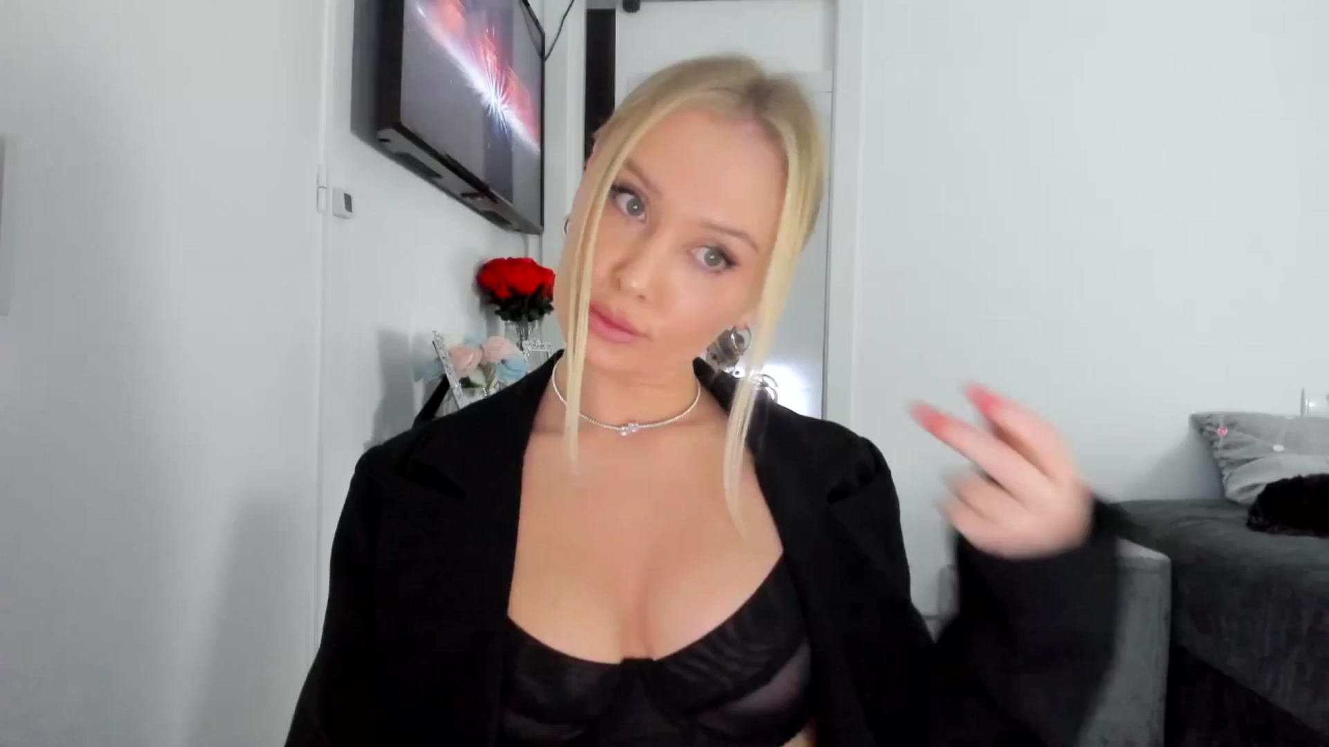 Gallery image thumbnail from AAA_Yas's myfreecams stream on, 03/15/2025, 20:03 image 3 of 20