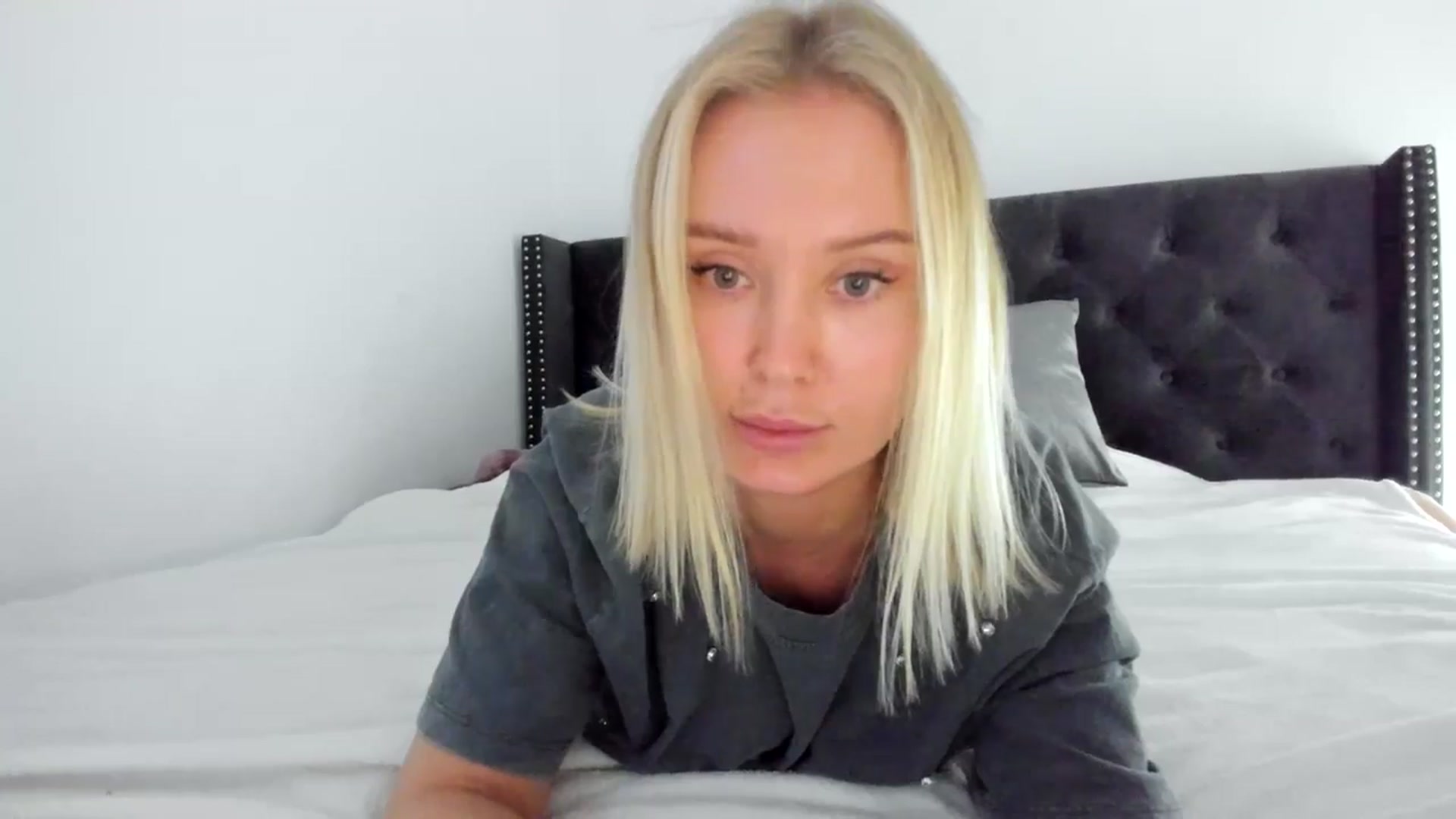 Gallery image thumbnail from AAA_Yas's myfreecams stream on, 03/19/2025, 22:28 image 5 of 20