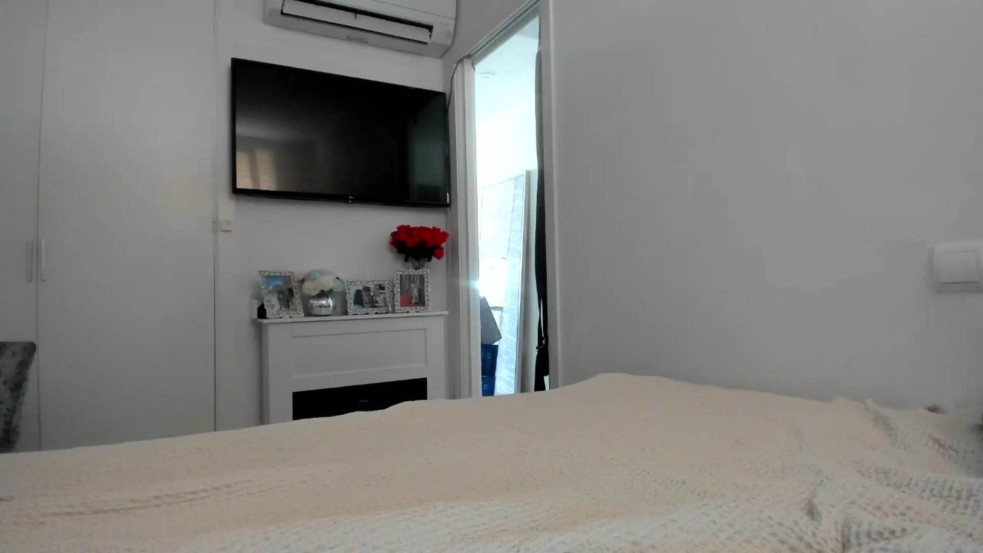 Gallery image thumbnail from AAA_Yas's myfreecams stream on, 04/16/2025, 17:34 image 3 of 20