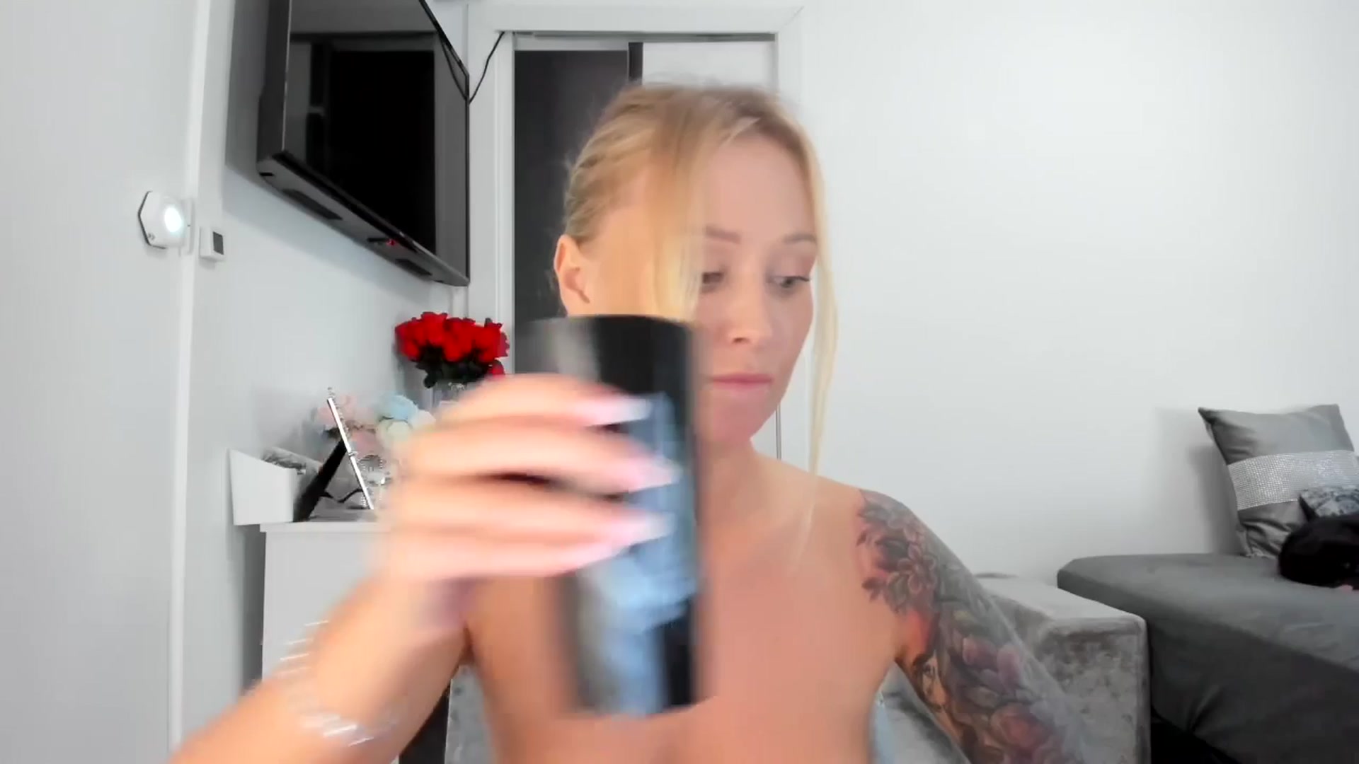Gallery image thumbnail from AAA_Yas's myfreecams stream on, 04/25/2025, 19:38 image 17 of 20