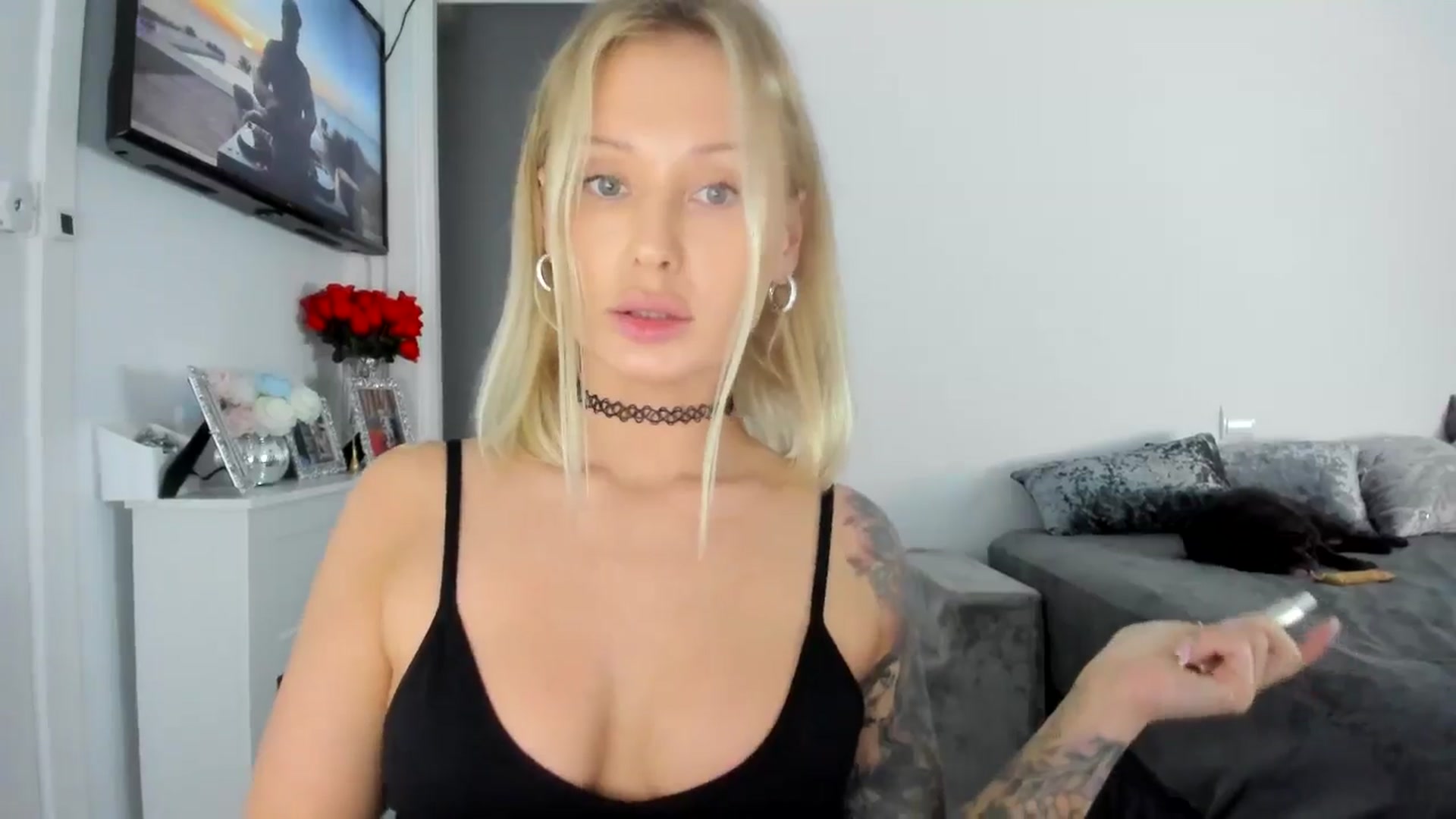 Gallery image thumbnail from AAA_Yas's myfreecams stream on, 04/30/2025, 22:28 image 6 of 20