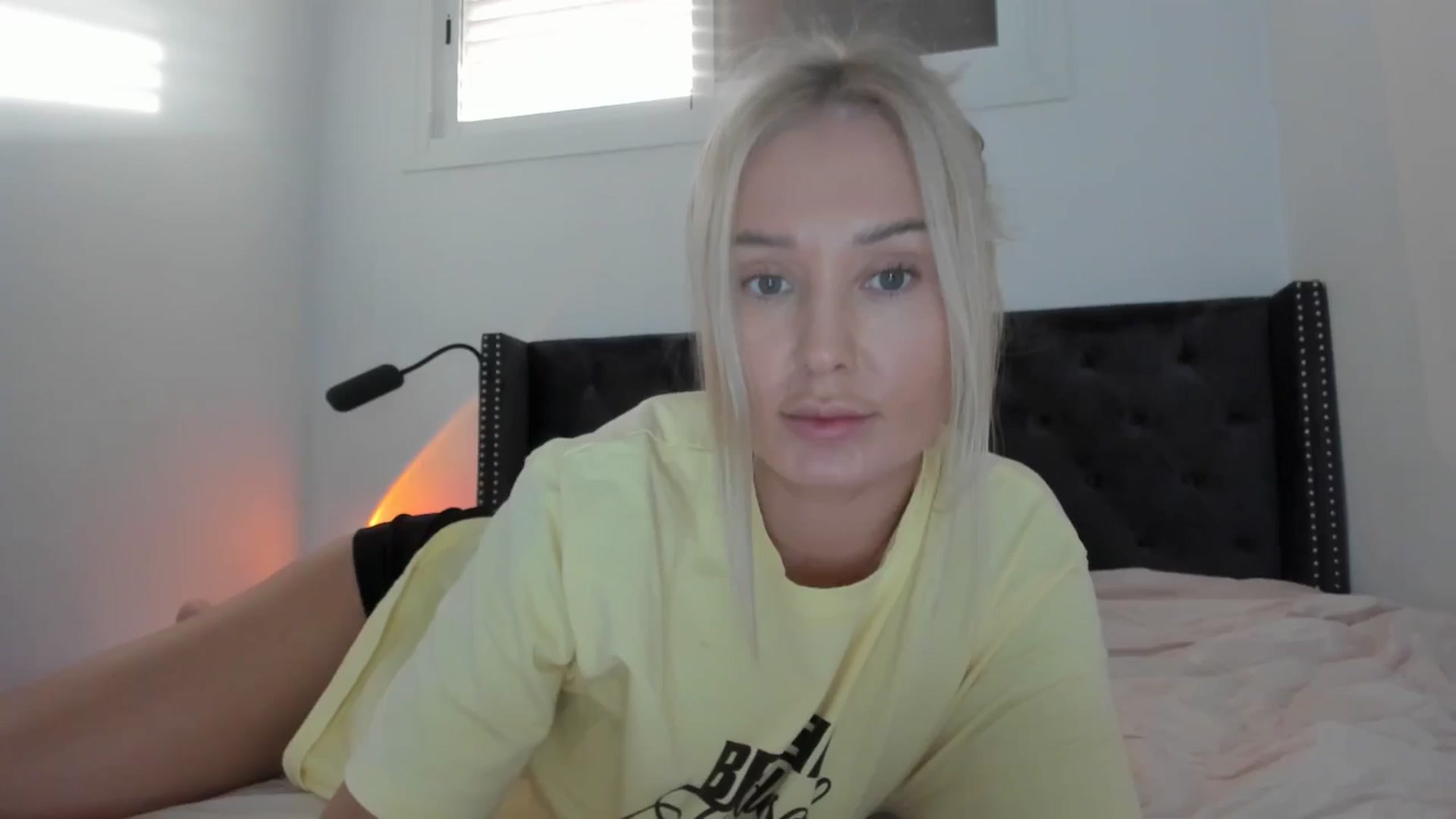 Gallery image thumbnail from AAA_Yas's myfreecams stream on, 06/19/2025, 18:59 image 1 of 20