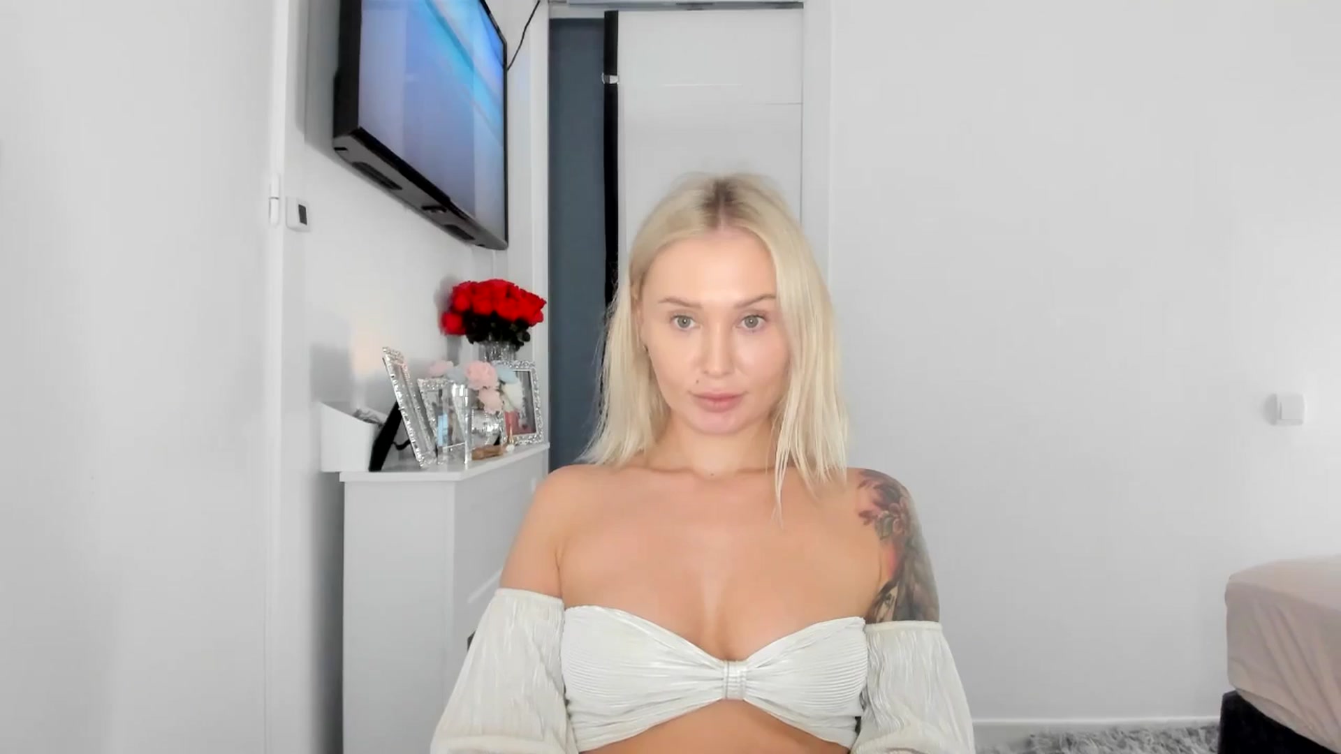Gallery image thumbnail from AAA_Yas's myfreecams stream on, 06/21/2025, 20:09 image 2 of 20