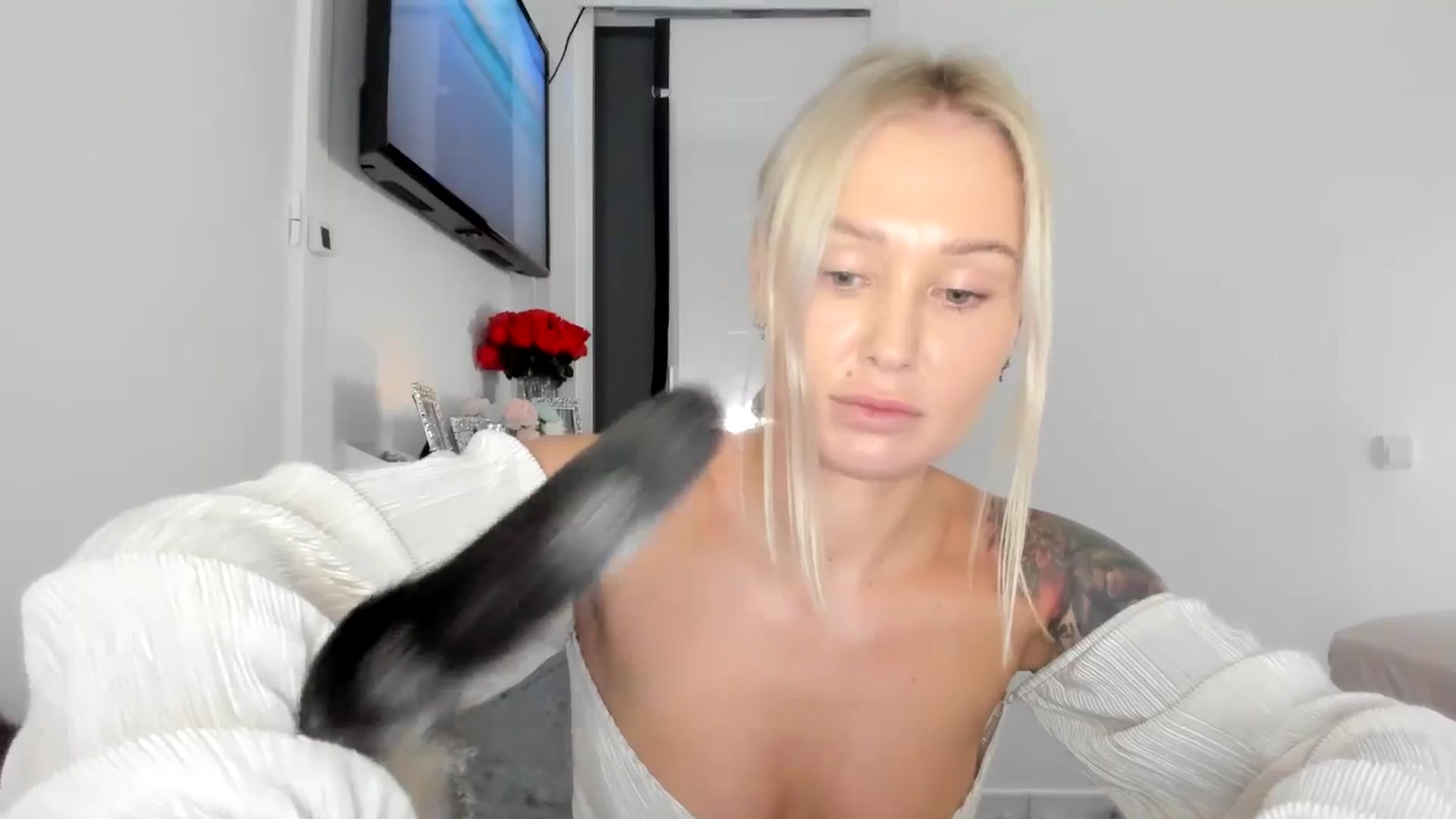 Gallery image thumbnail from AAA_Yas's myfreecams stream on, 06/21/2025, 20:09 image 18 of 20