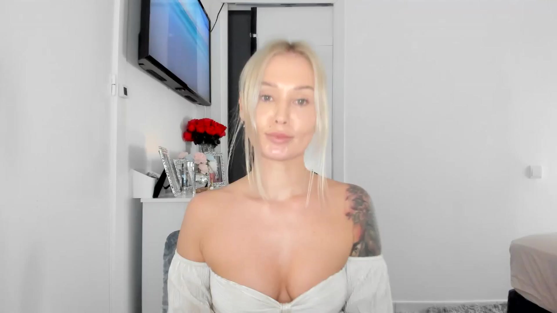 Gallery image thumbnail from AAA_Yas's myfreecams stream on, 06/21/2025, 20:09 image 19 of 20
