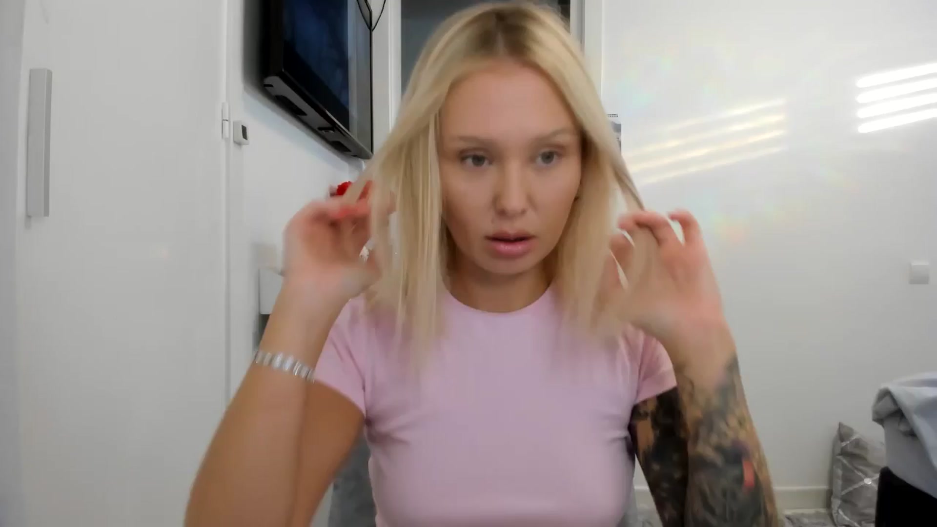 Gallery image thumbnail from AAA_Yas's myfreecams stream on, 08/03/2025, 19:30 image 1 of 20
