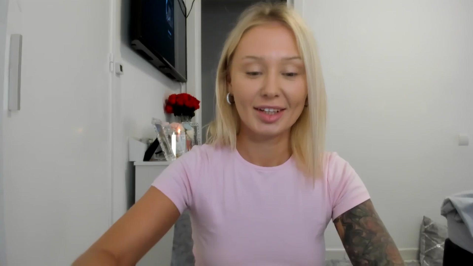 Gallery image thumbnail from AAA_Yas's myfreecams stream on, 08/03/2025, 19:30 image 14 of 20