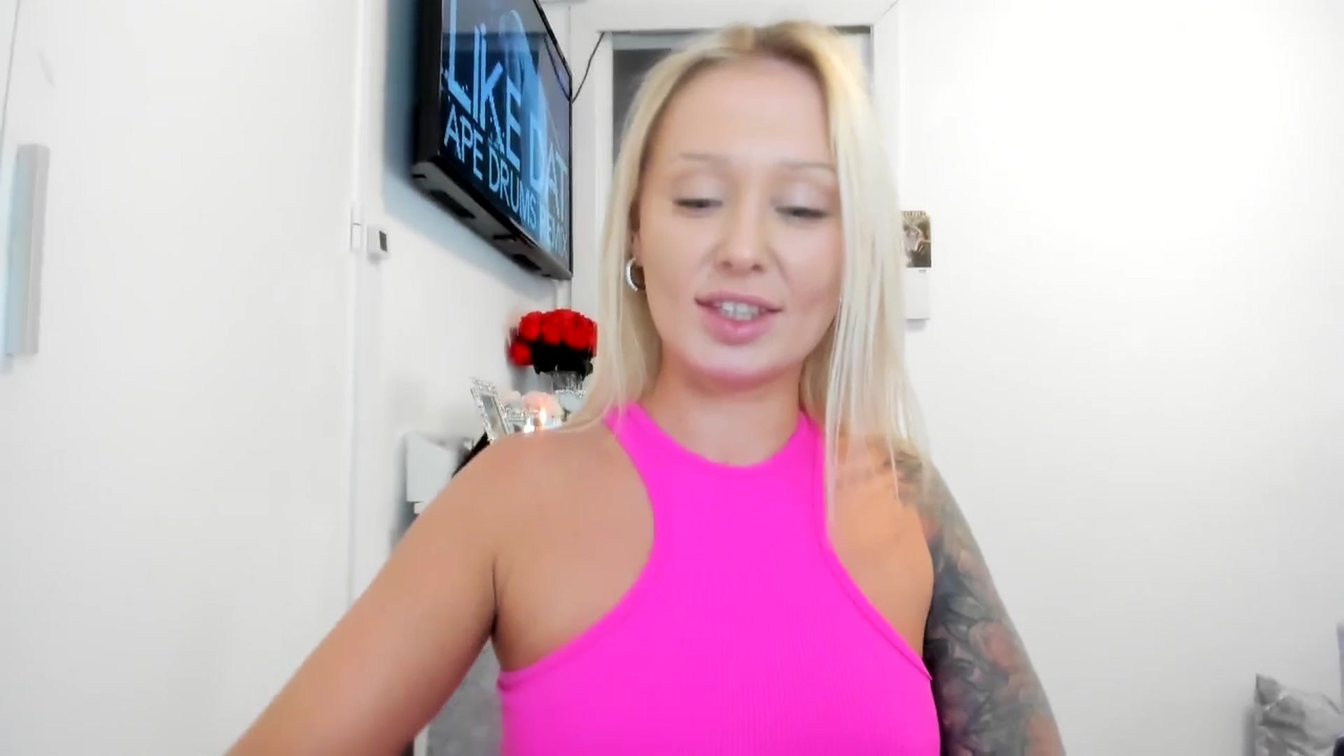 Gallery image thumbnail from AAA_Yas's myfreecams stream on, 08/05/2025, 19:55 image 16 of 20