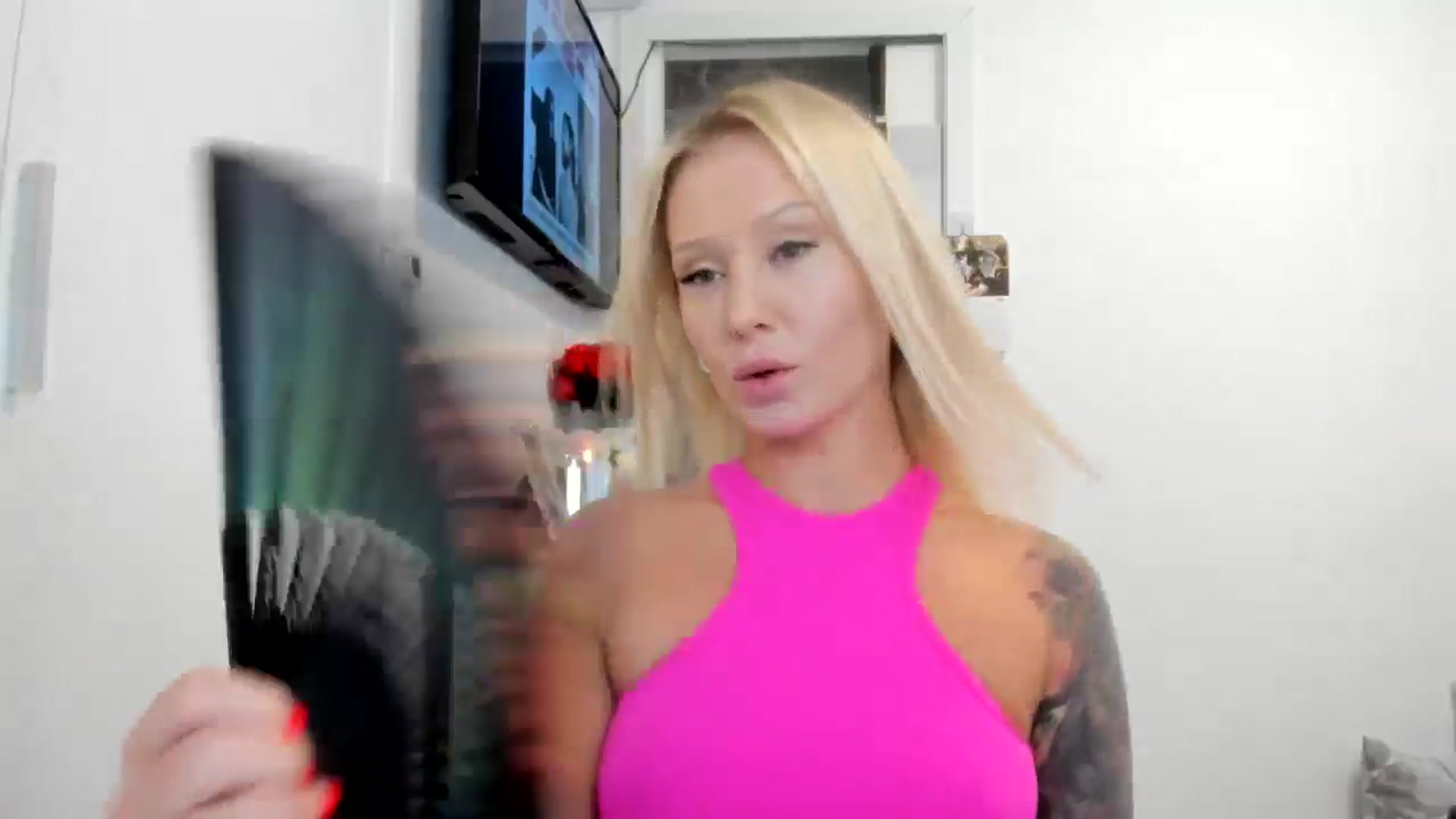 Gallery image thumbnail from AAA_Yas's myfreecams stream on, 08/05/2025, 19:55 image 17 of 20