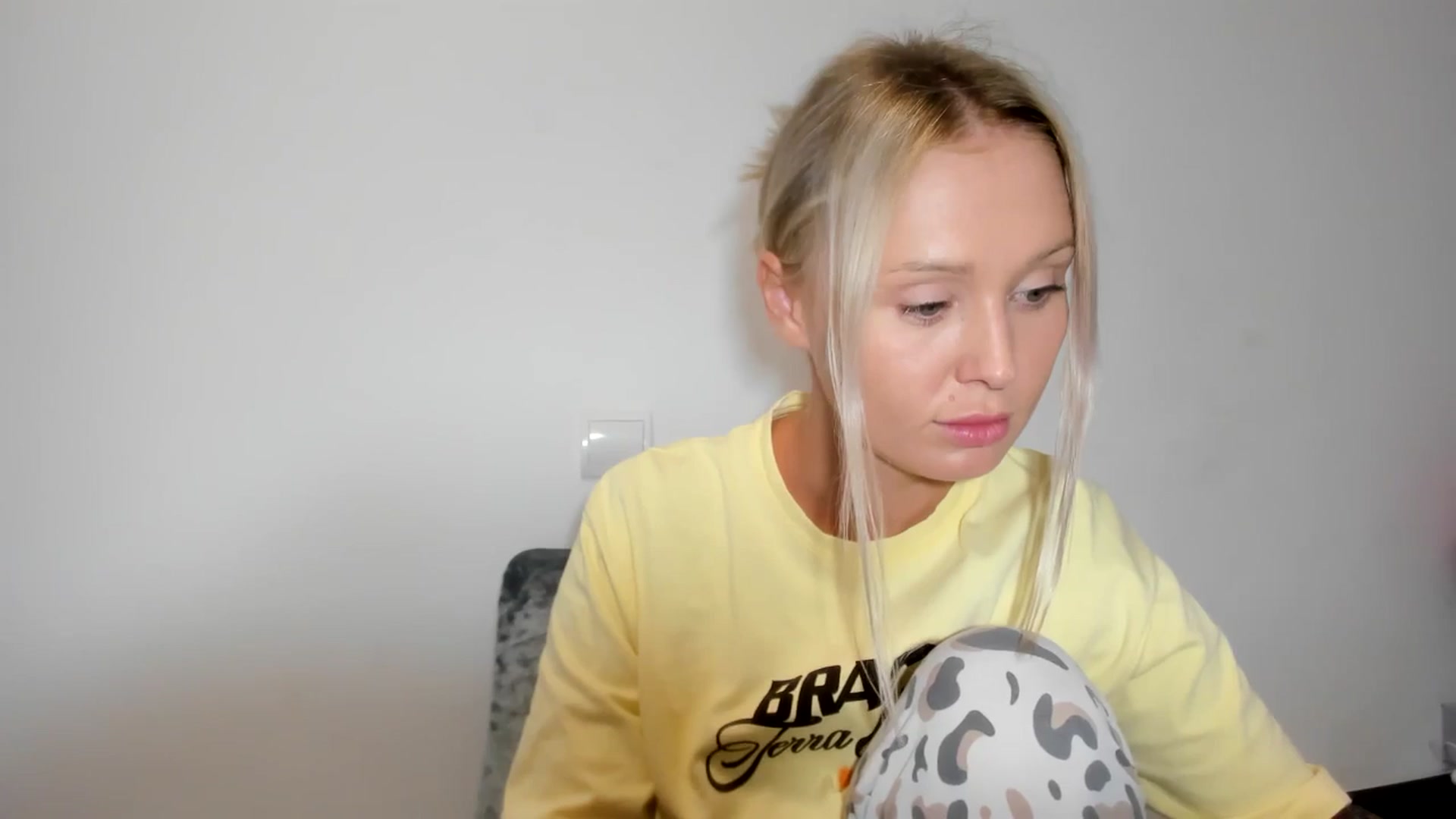 Gallery image thumbnail from AAA_Yas's myfreecams stream on, 08/16/2025, 19:21 image 3 of 20