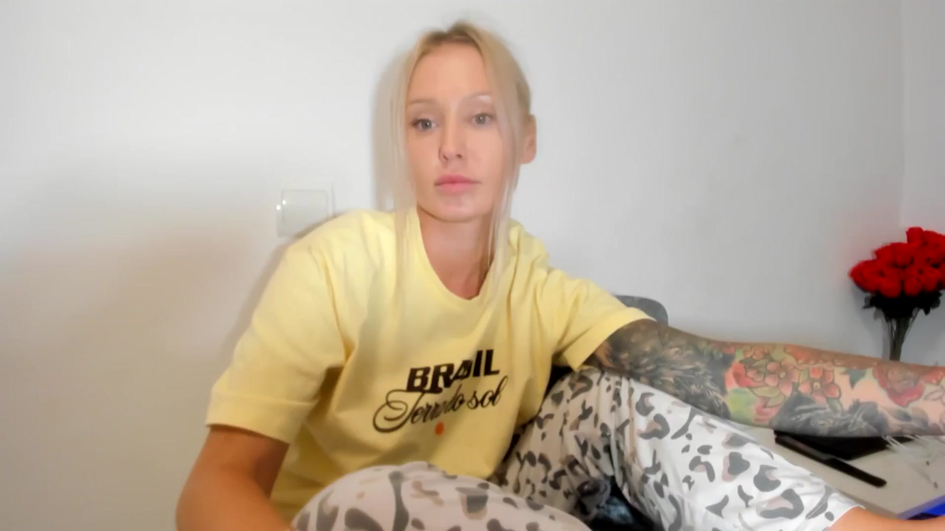 Gallery image thumbnail from AAA_Yas's myfreecams stream on, 08/16/2025, 19:21 image 17 of 20
