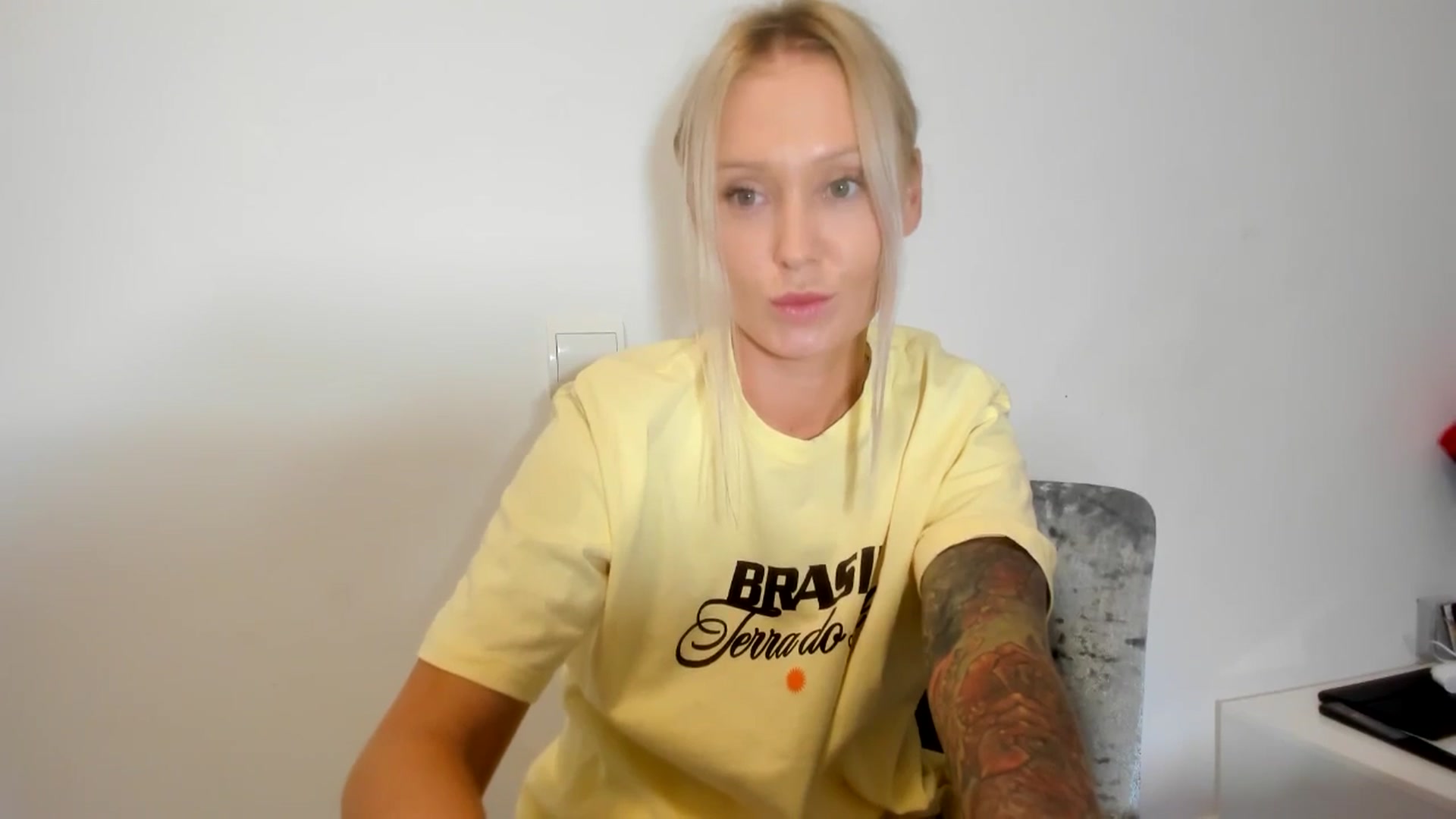 Gallery image thumbnail from AAA_Yas's myfreecams stream on, 08/16/2025, 19:21 image 20 of 20