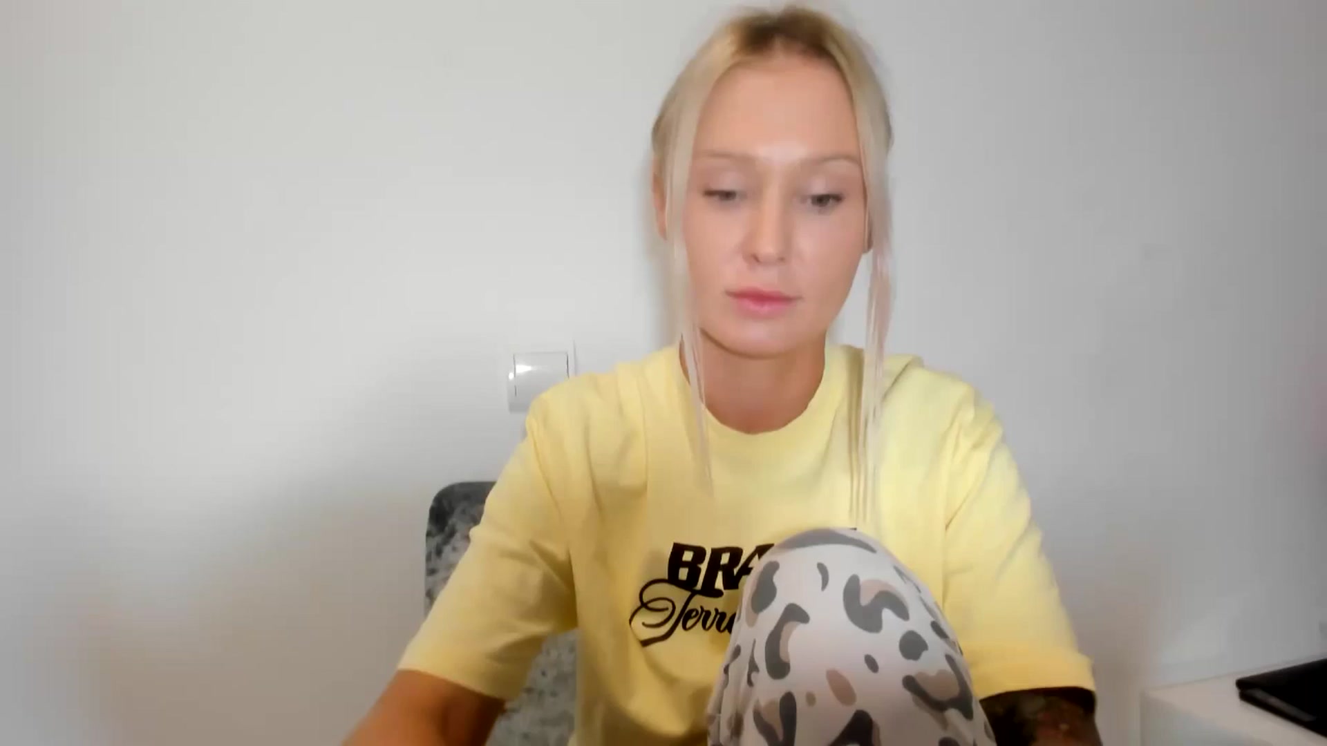 Gallery image thumbnail from AAA_Yas's myfreecams stream on, 08/16/2025, 19:21 image 4 of 20