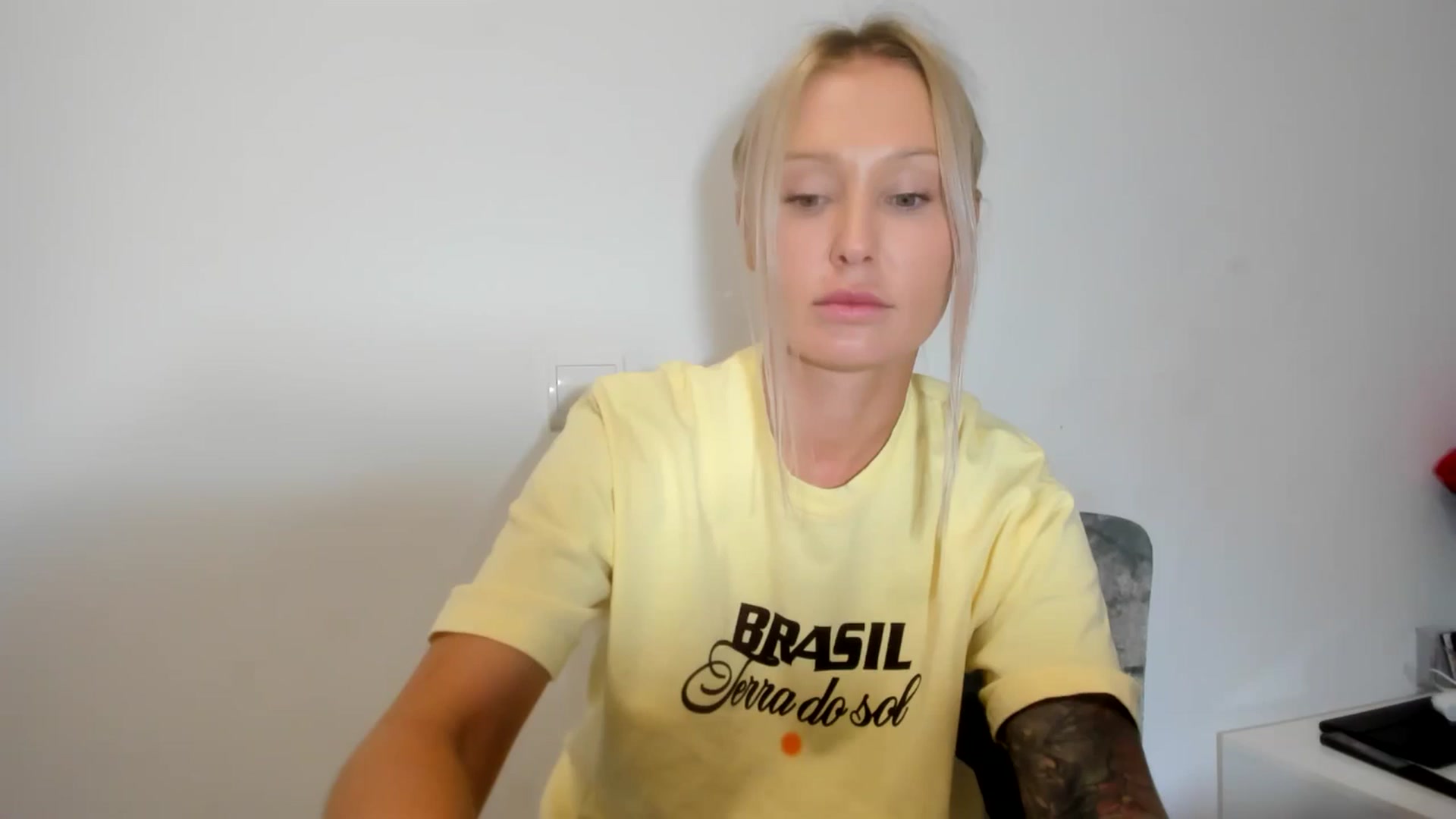 Gallery image thumbnail from AAA_Yas's myfreecams stream on, 08/16/2025, 19:21 image 19 of 20