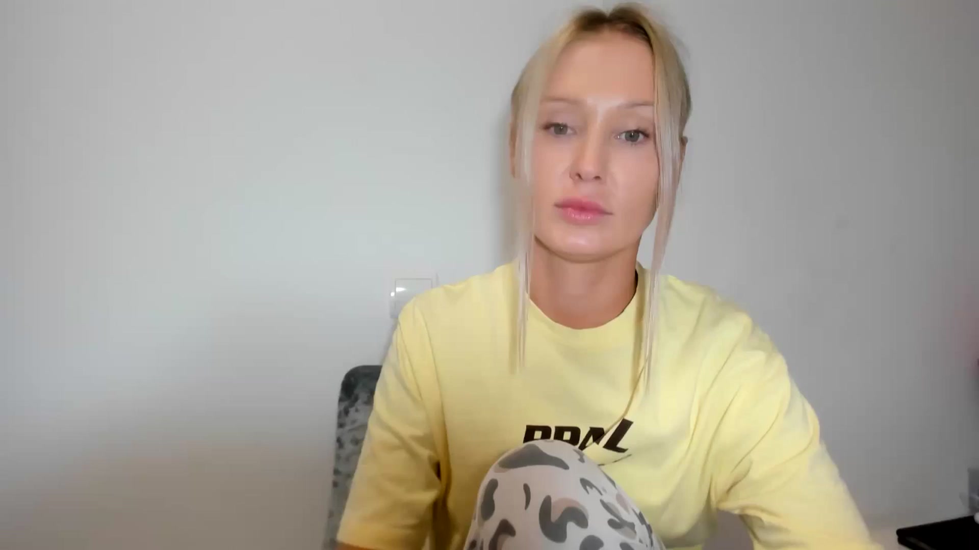 Gallery image thumbnail from AAA_Yas's myfreecams stream on, 08/16/2025, 19:21 image 1 of 20