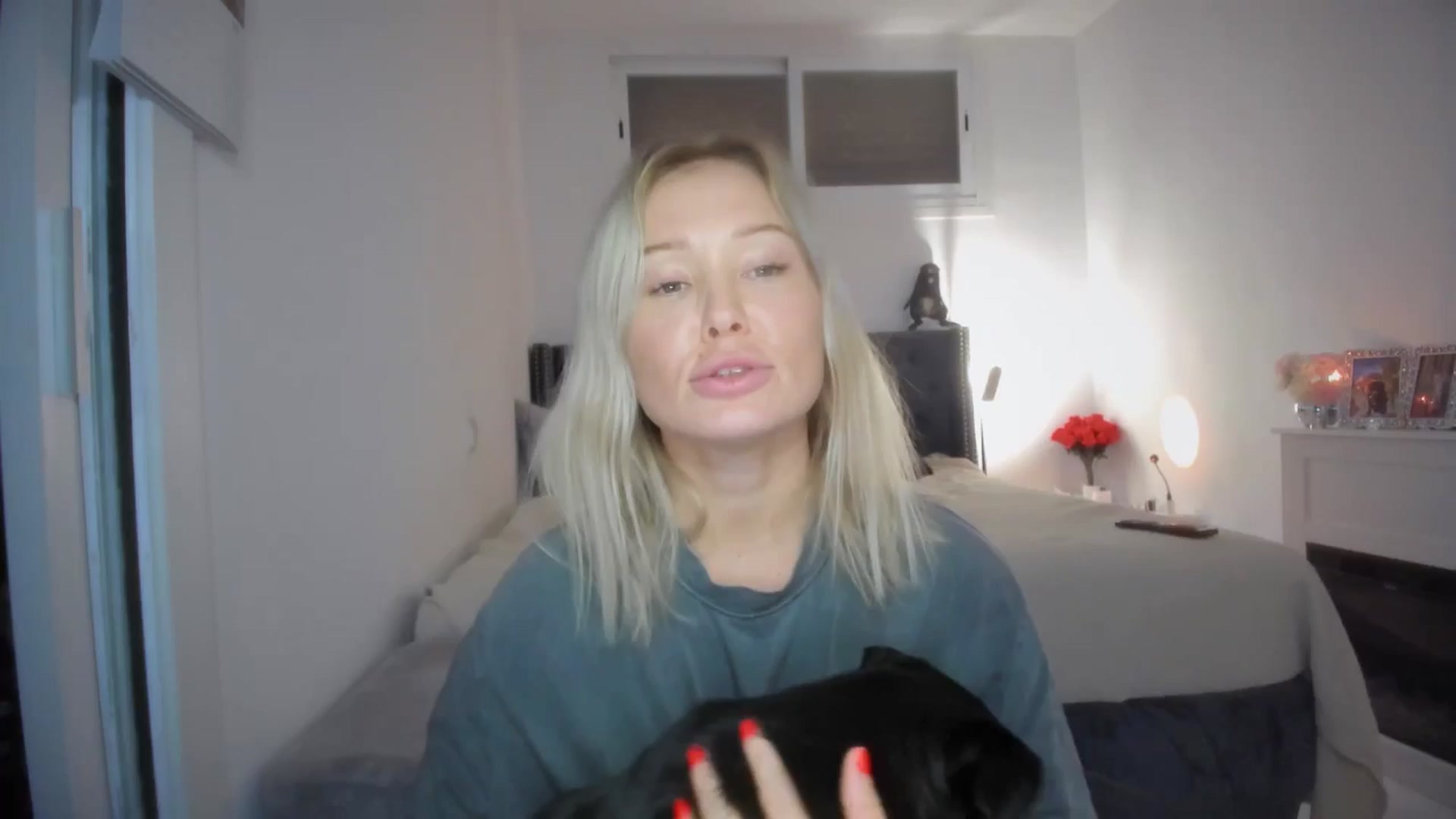 Gallery image thumbnail from AAA_Yas's myfreecams stream on, 09/25/2025, 19:33 image 17 of 20