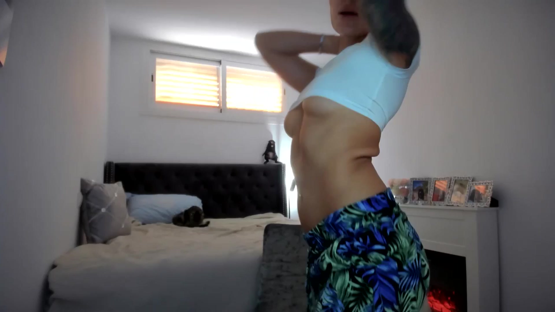 Gallery image thumbnail from AAA_Yas's myfreecams stream on, 09/26/2025, 18:58 image 1 of 20