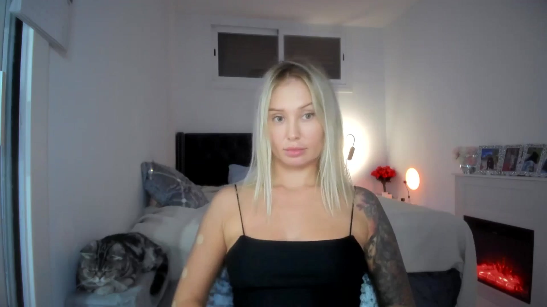 Gallery image thumbnail from AAA_Yas's myfreecams stream on, 09/27/2025, 23:01 image 3 of 20