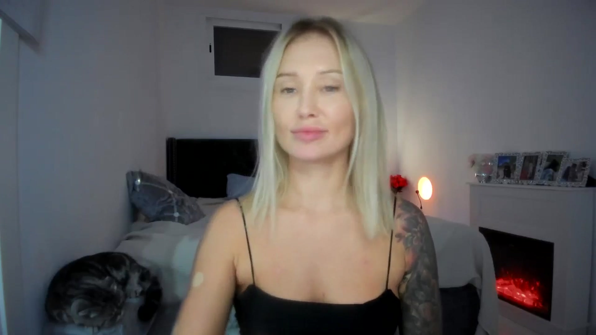 Gallery image thumbnail from AAA_Yas's myfreecams stream on, 09/27/2025, 23:40 image 11 of 20