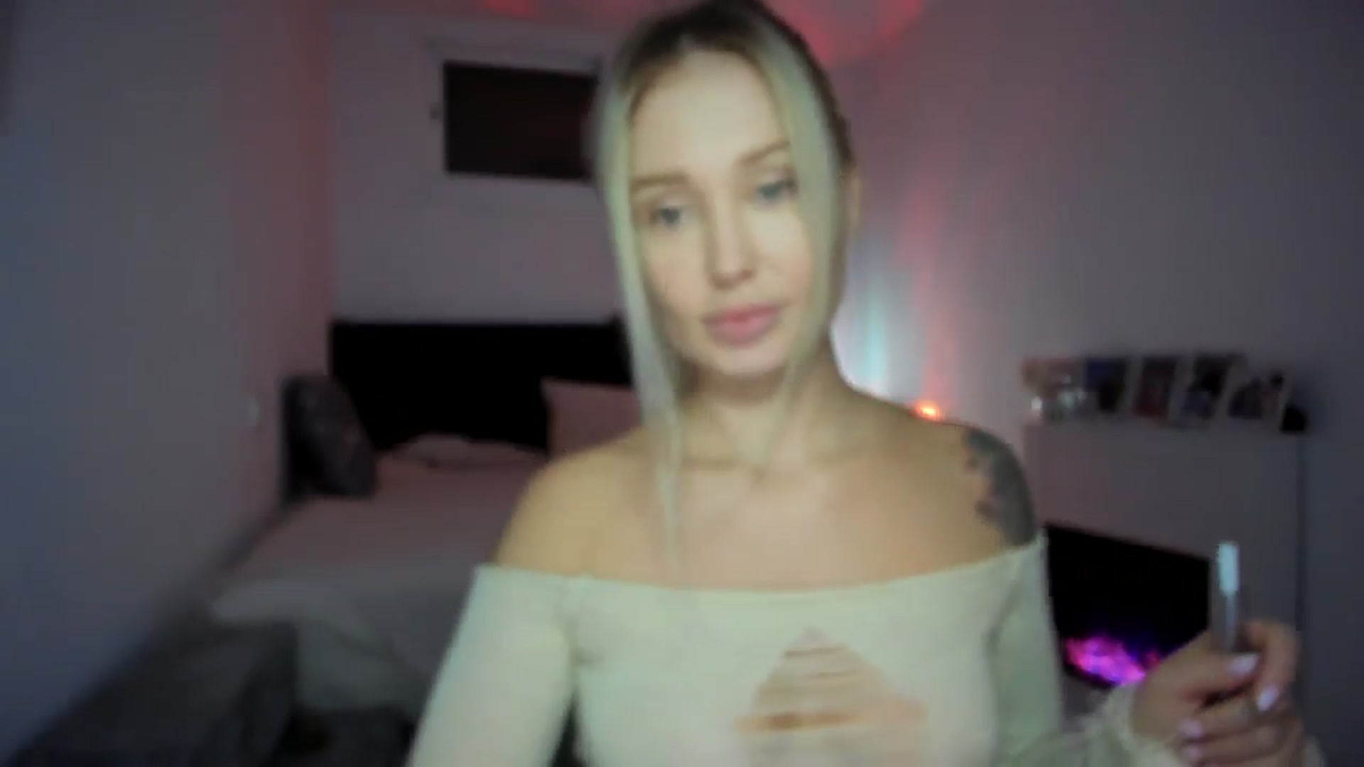 Gallery image thumbnail from AAA_Yas's myfreecams stream on, 10/04/2025, 20:51 image 10 of 20