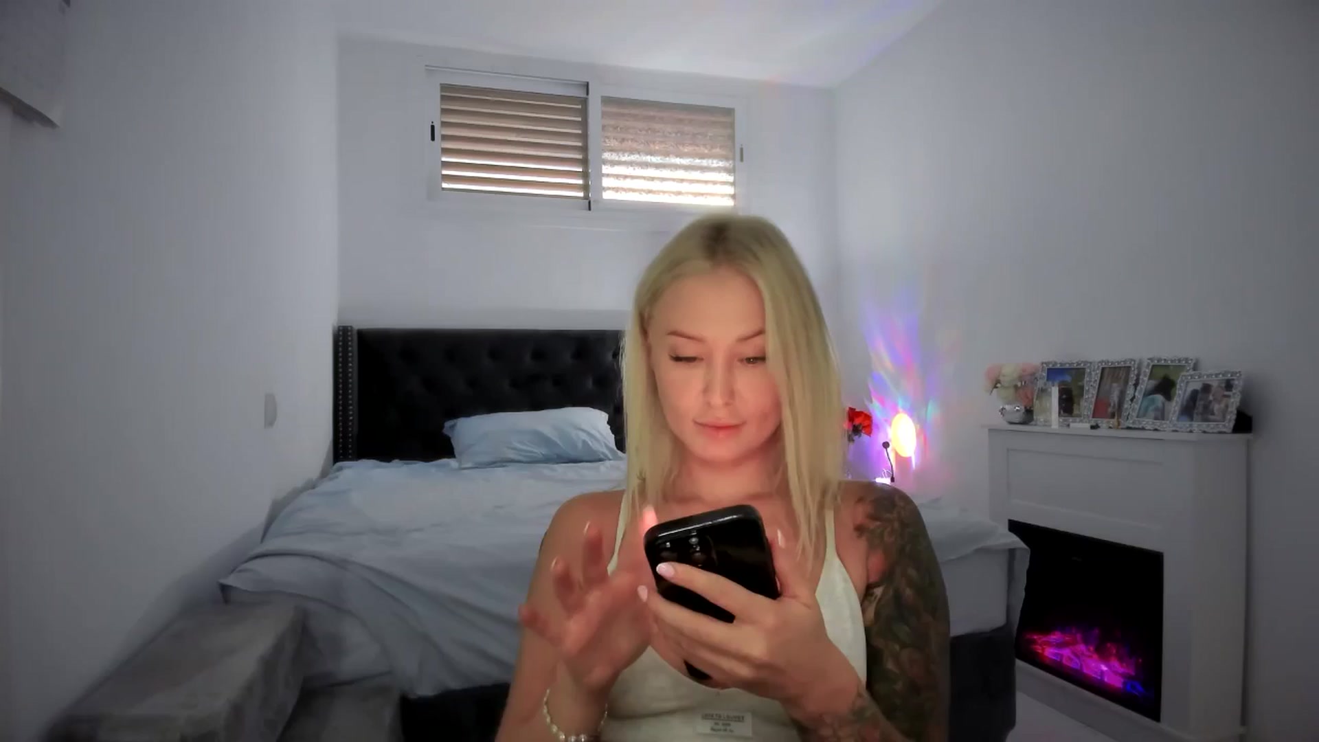 Gallery image thumbnail from AAA_Yas's myfreecams stream on, 10/09/2025, 16:45 image 8 of 20