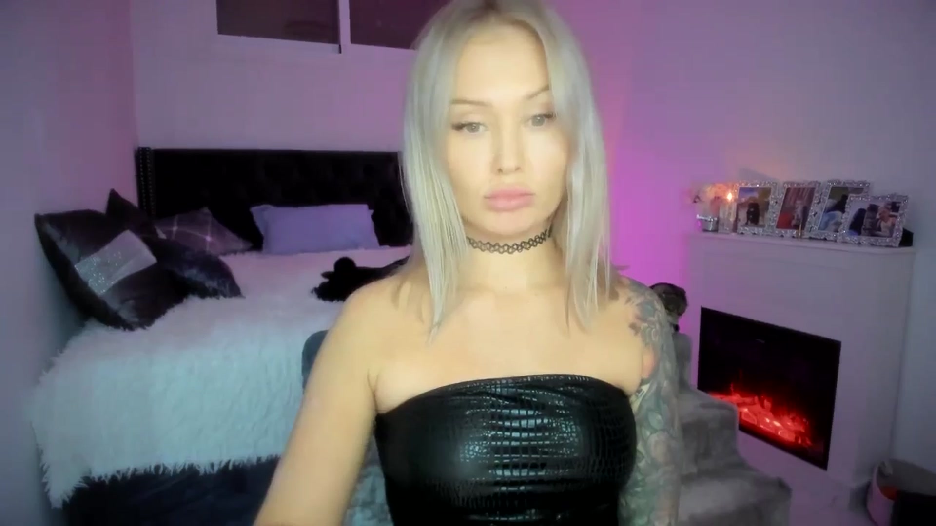 Gallery image thumbnail from AAA_Yas's myfreecams stream on, 10/15/2025, 18:32 image 2 of 20