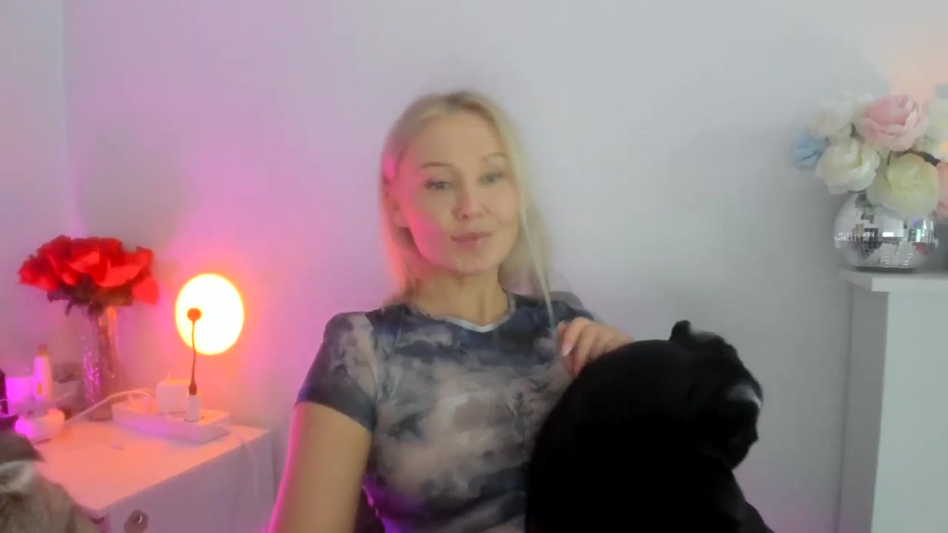 Gallery image thumbnail from AAA_Yas's myfreecams stream on, 10/28/2025, 21:32 image 11 of 20