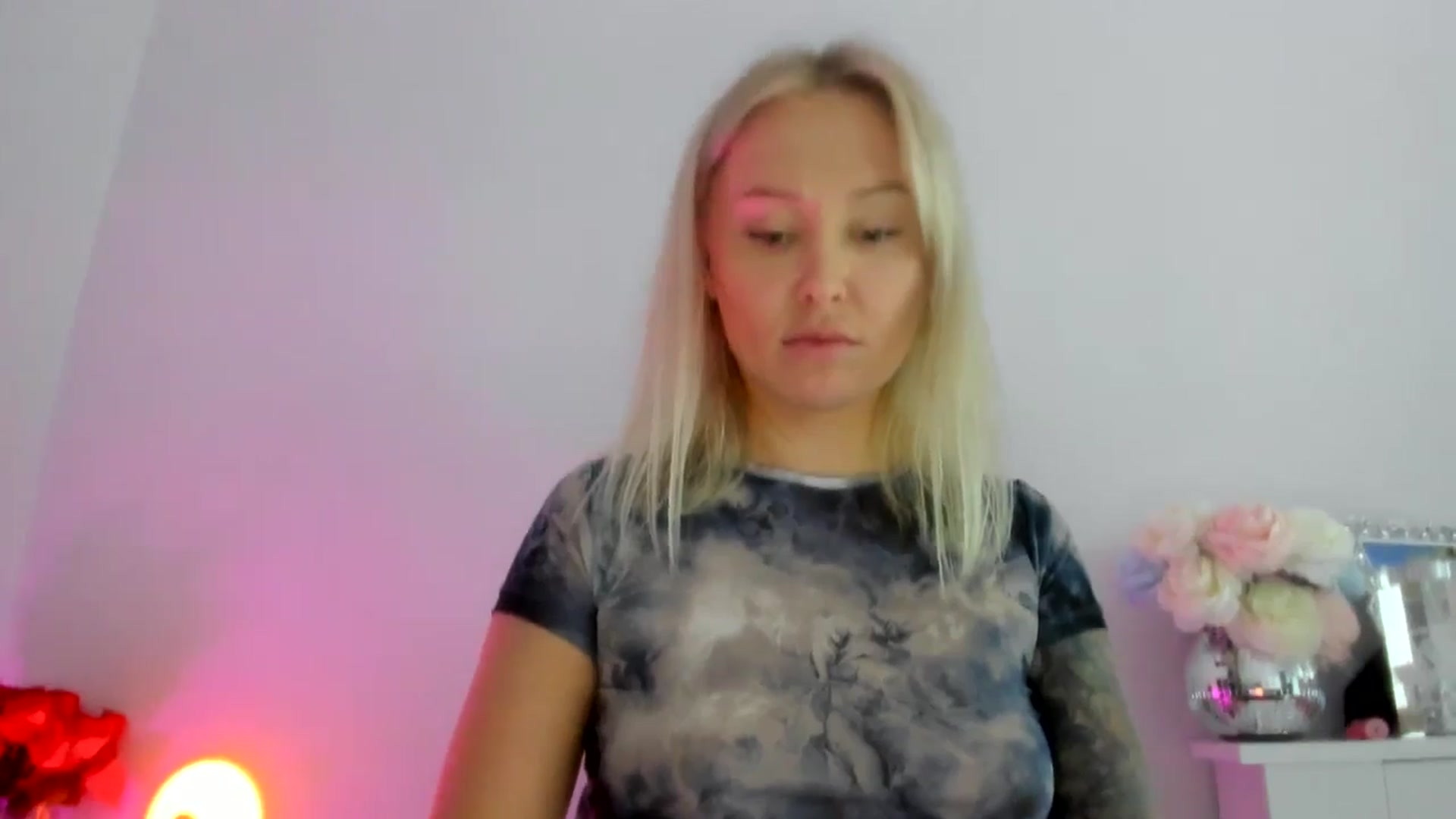 Gallery image thumbnail from AAA_Yas's myfreecams stream on, 10/28/2025, 21:32 image 17 of 20