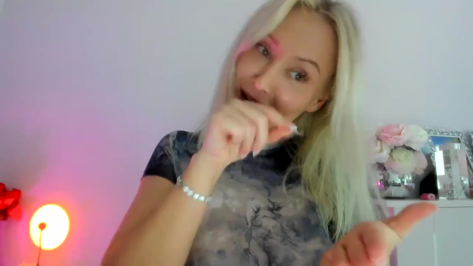 Gallery image thumbnail from AAA_Yas's myfreecams stream on, 10/28/2025, 21:32 image 20 of 20