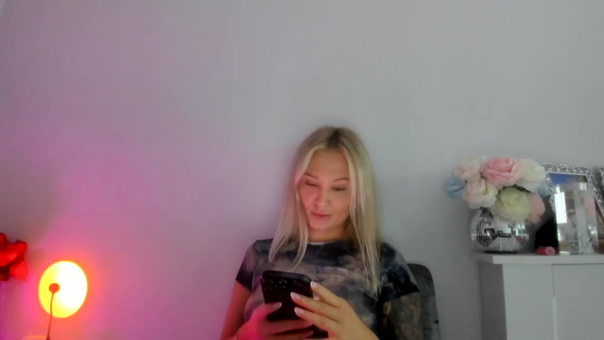 Gallery image thumbnail from AAA_Yas's myfreecams stream on, 10/28/2025, 21:32 image 19 of 20