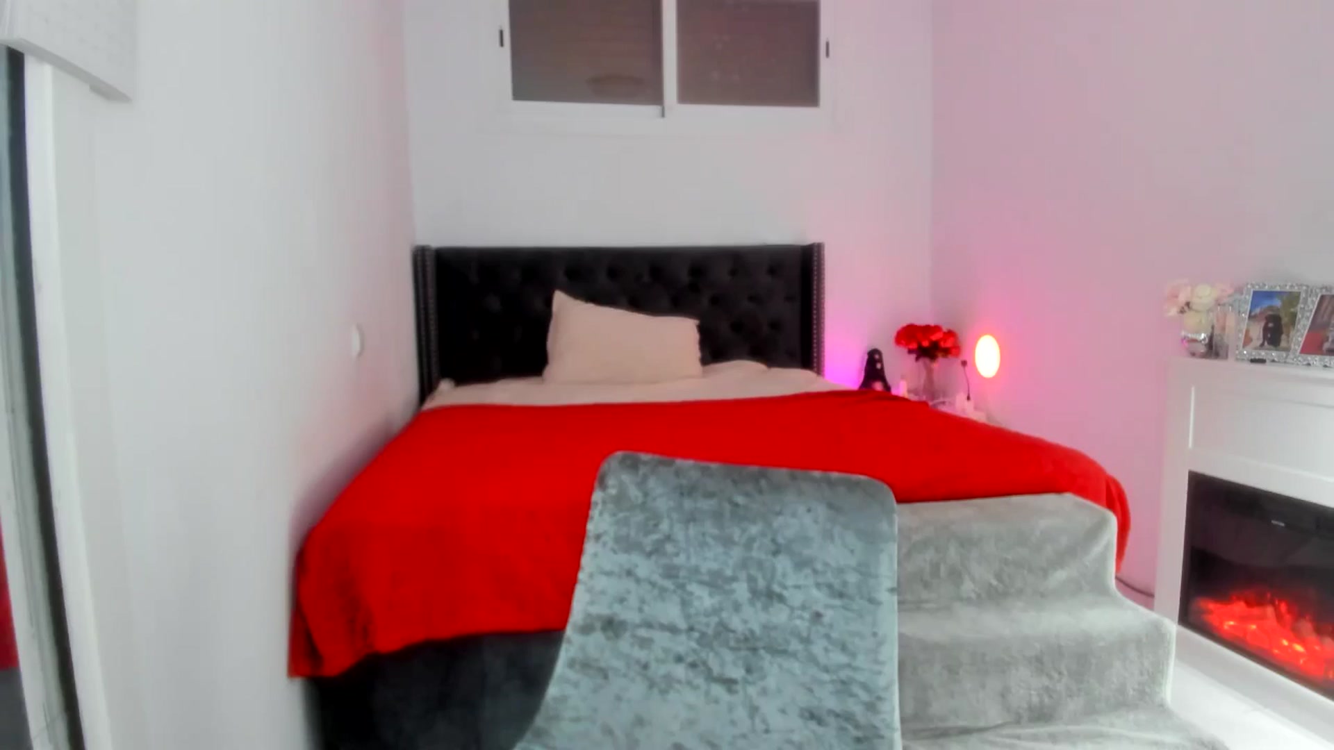 Gallery image thumbnail from AAA_Yas's myfreecams stream on, 11/01/2025, 22:17 image 1 of 20